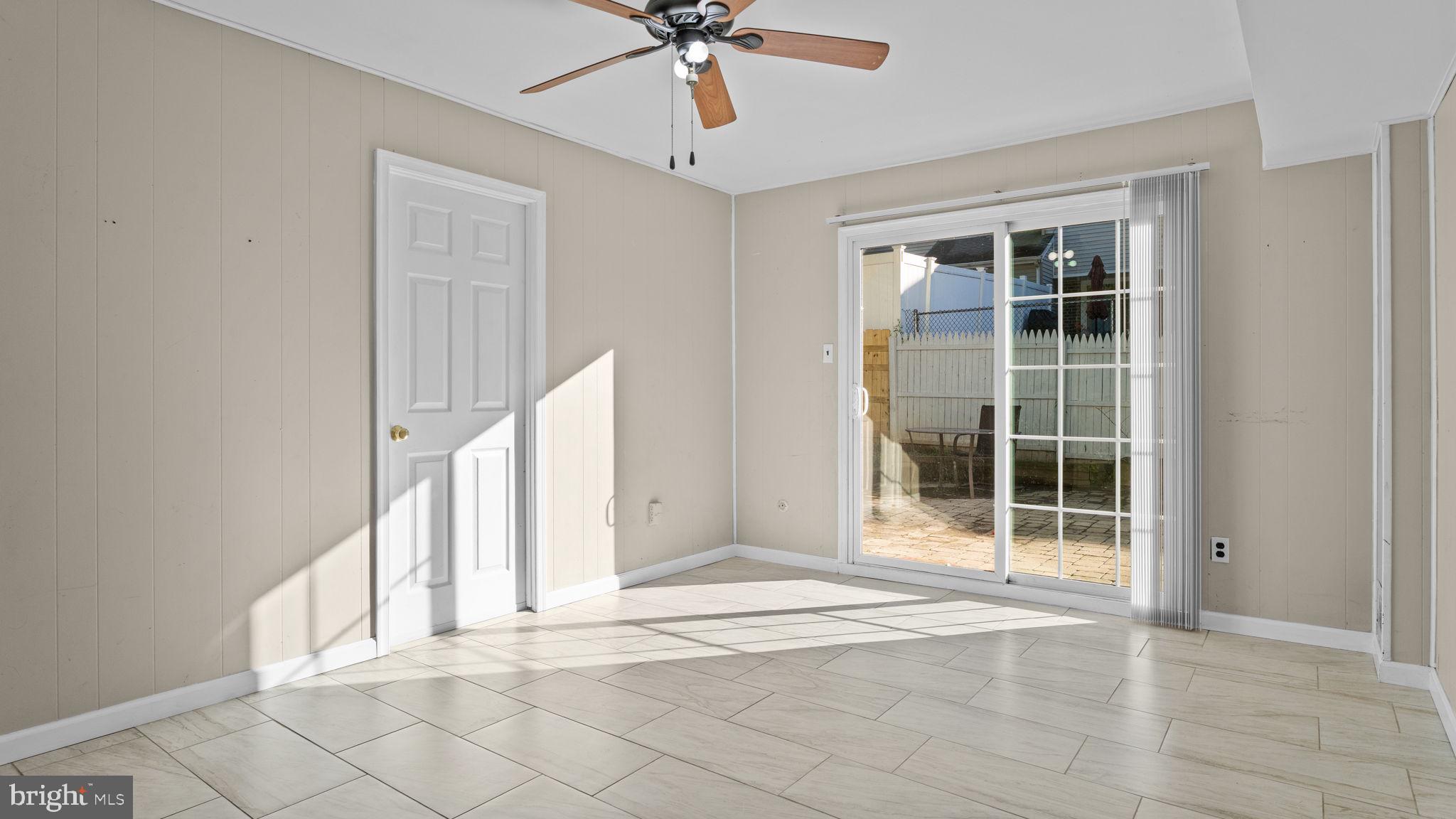 HIDDEN VALLEY - Residential