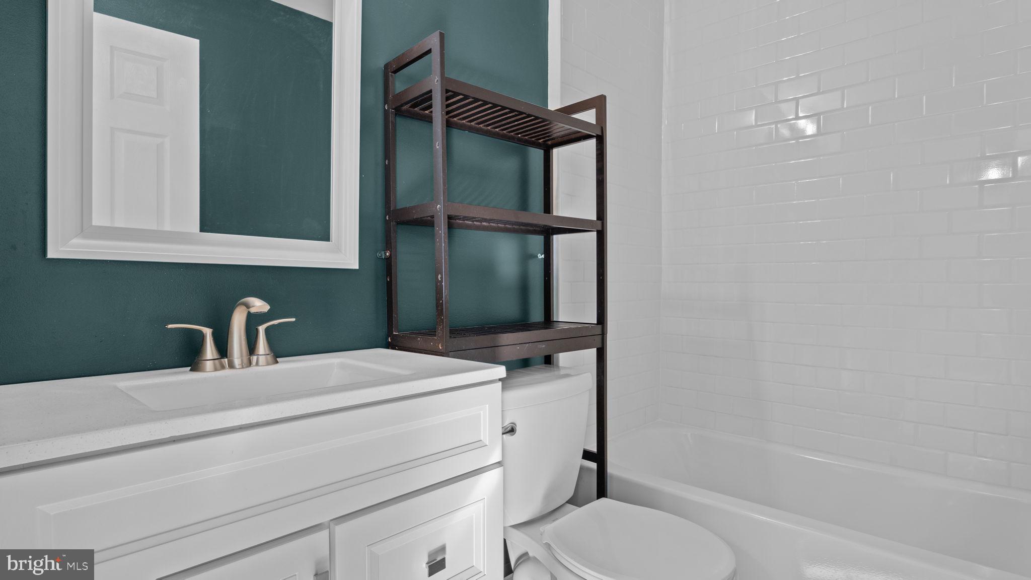 HIDDEN VALLEY - Residential