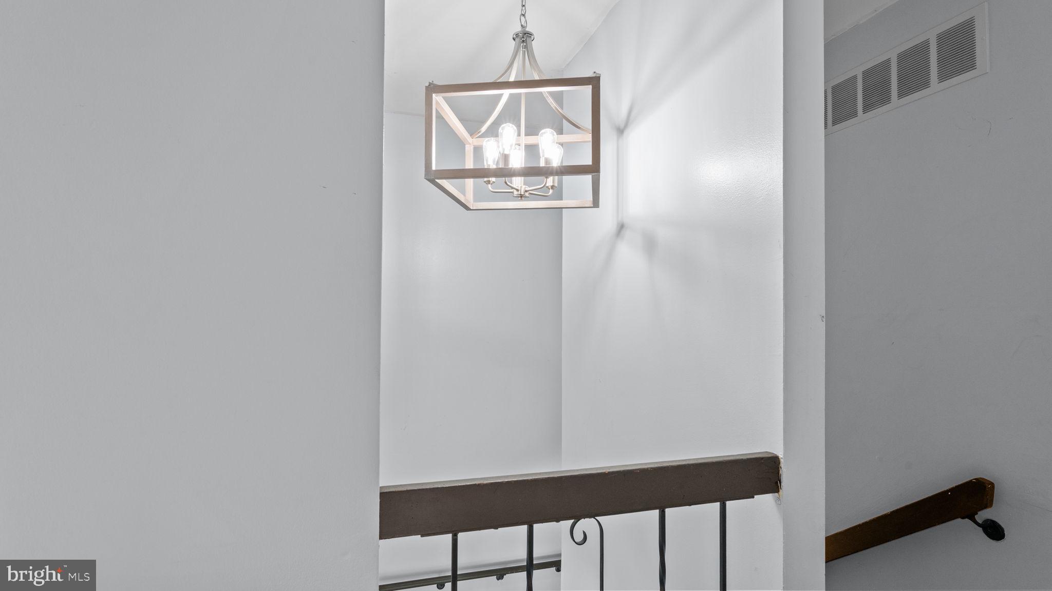 HIDDEN VALLEY - Residential