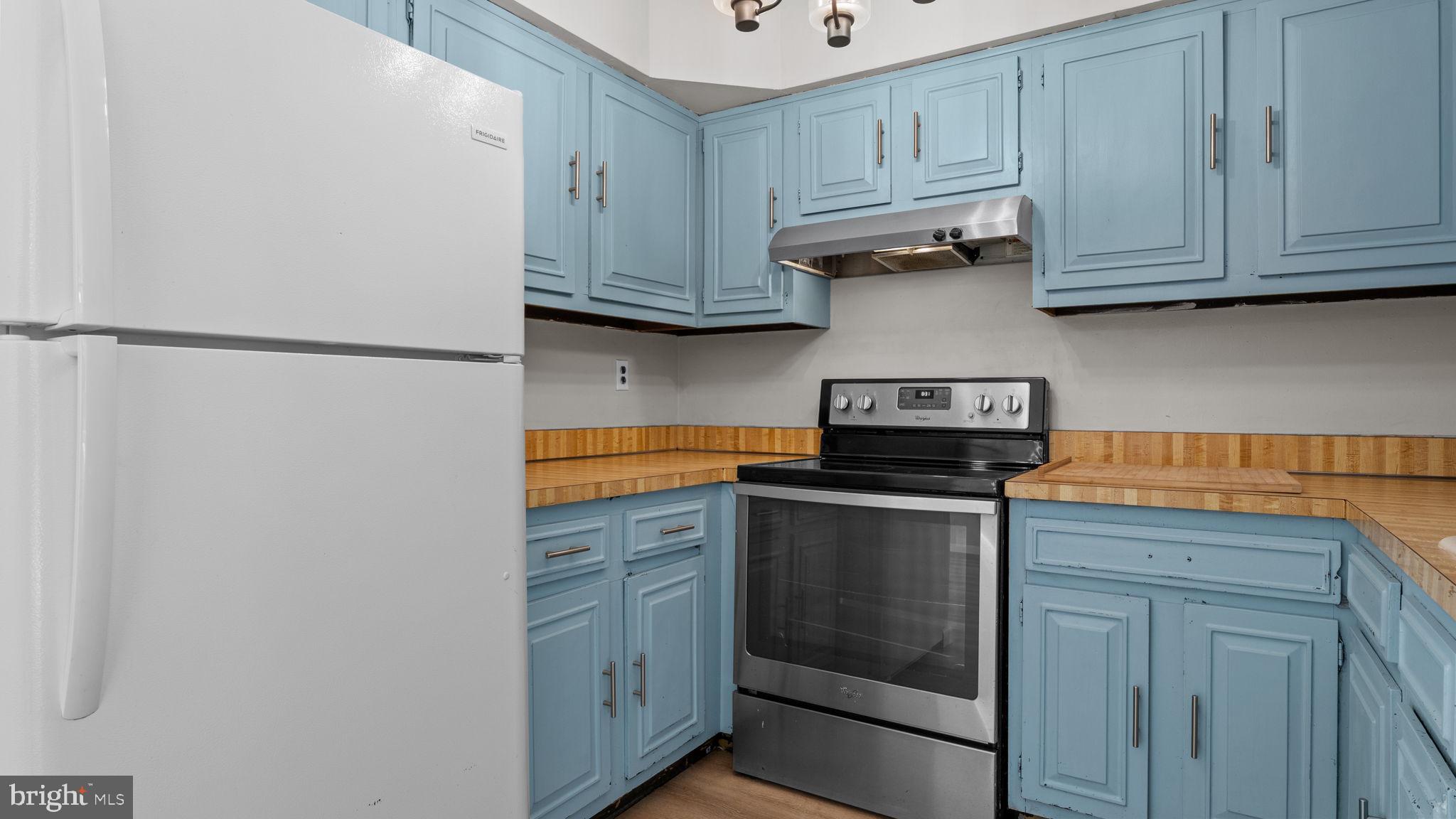 HIDDEN VALLEY - Residential