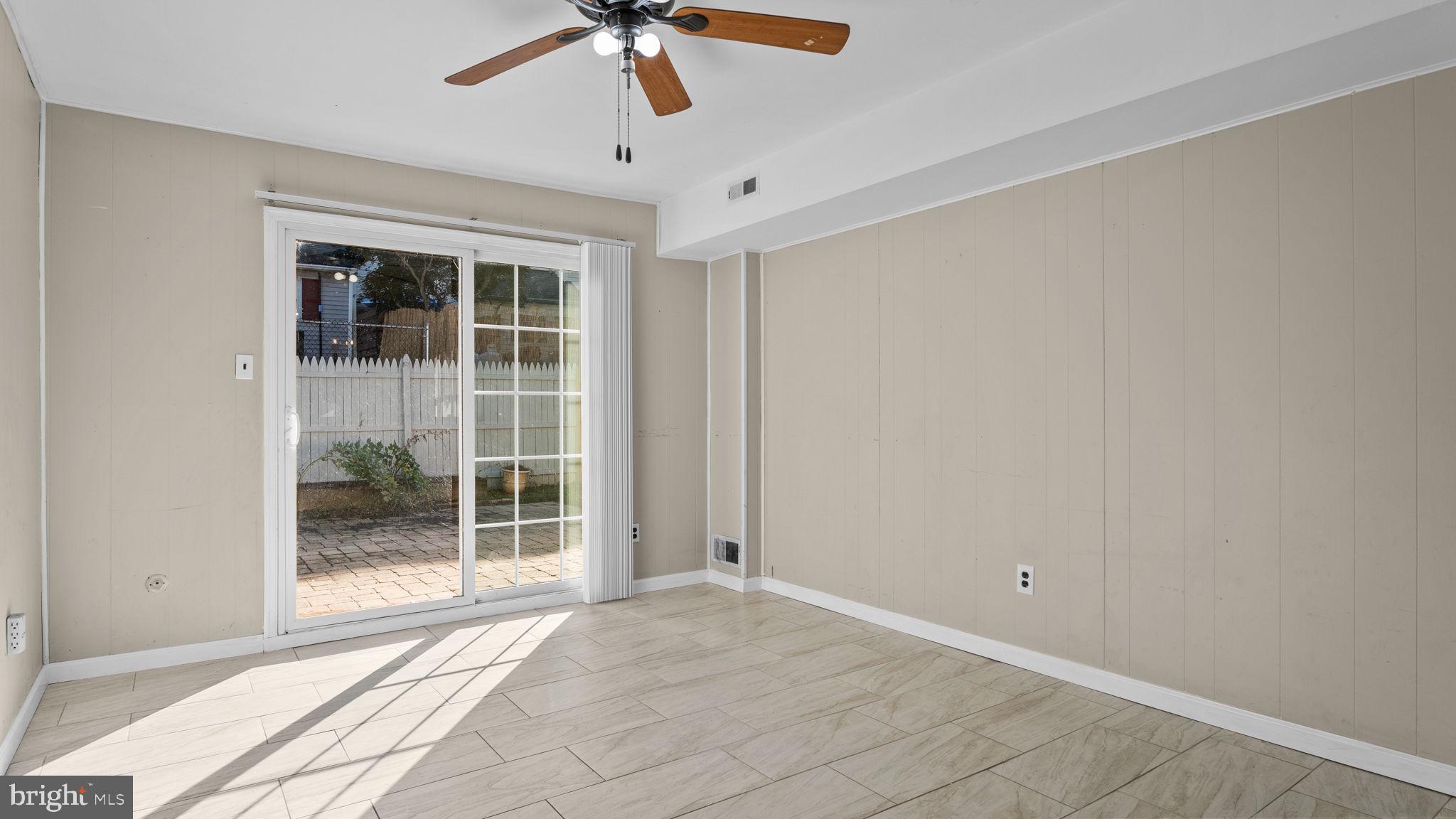 HIDDEN VALLEY - Residential