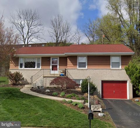 5 CRAIG DRIVE READING PA 19606