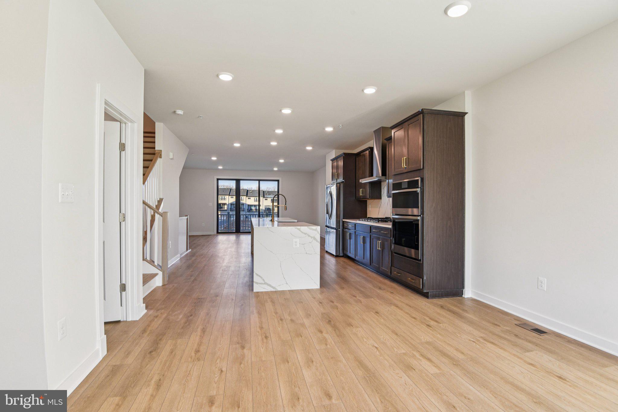 MELFORD TOWN CENTER - Residential