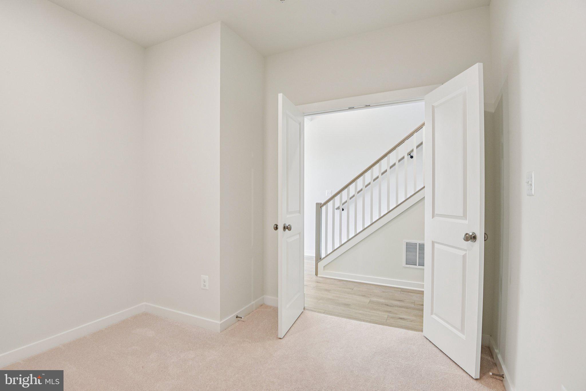 MELFORD TOWN CENTER - Residential