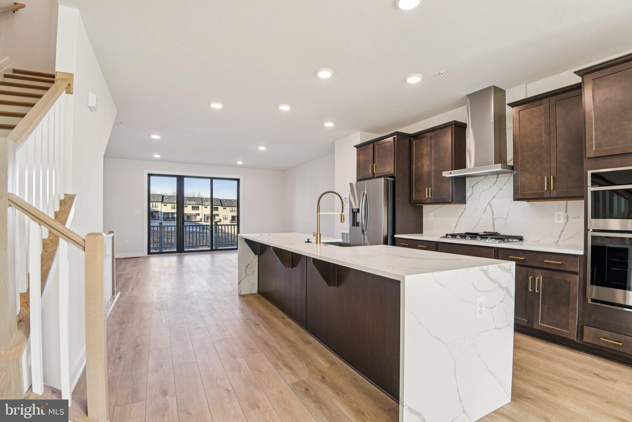 MELFORD TOWN CENTER - Residential