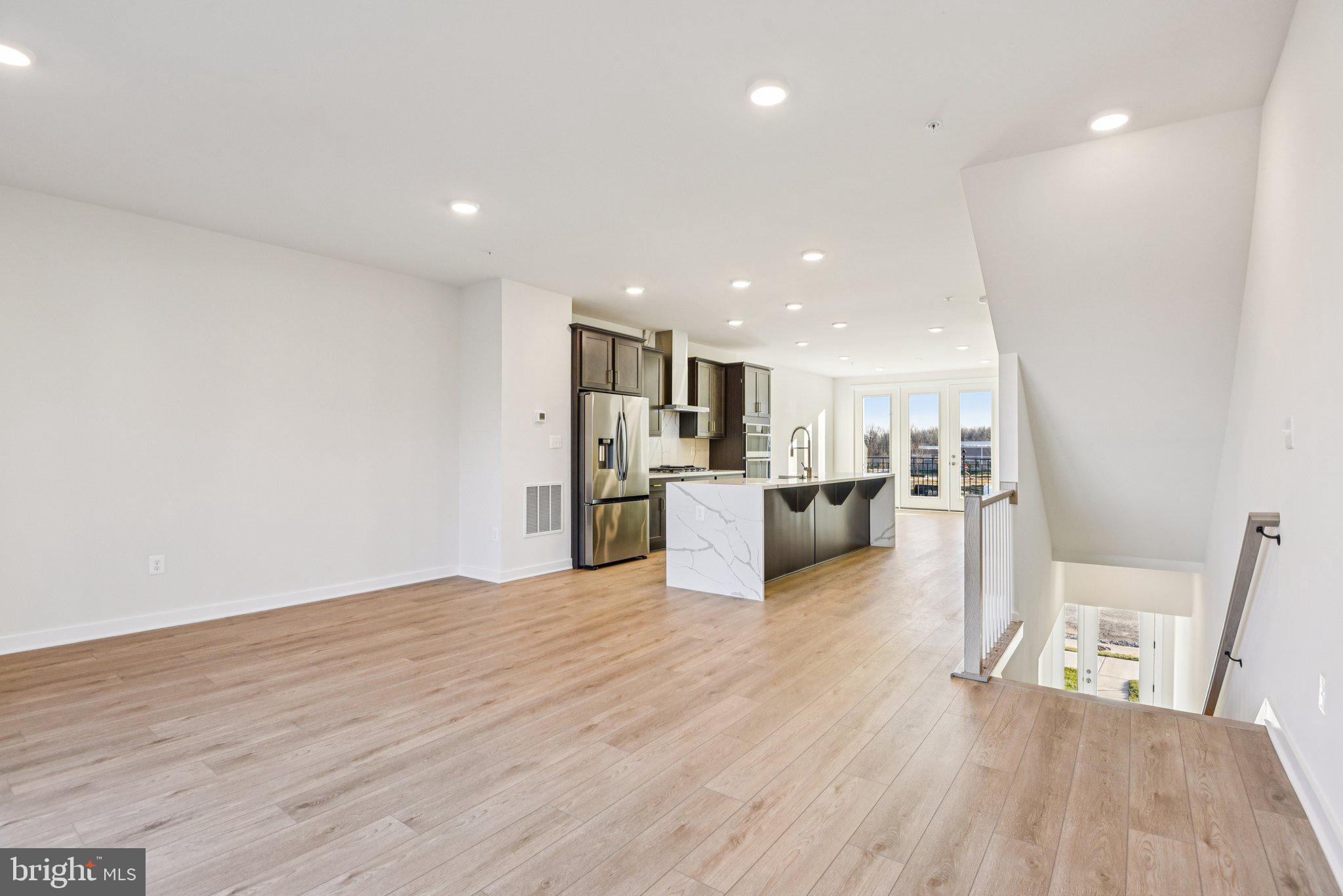 MELFORD TOWN CENTER - Residential