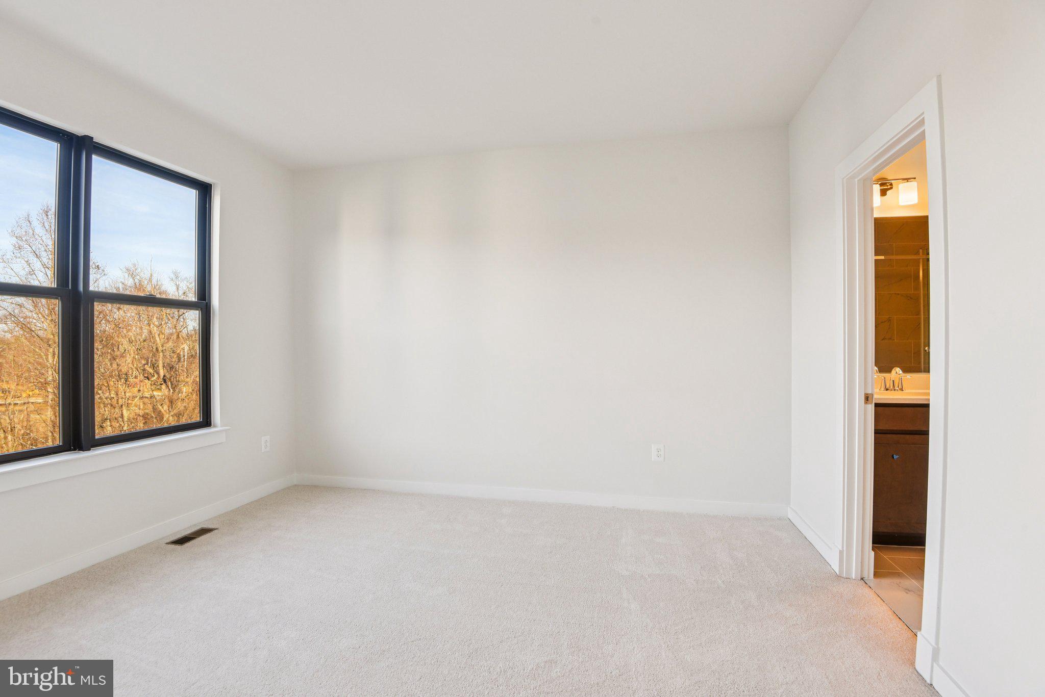 MELFORD TOWN CENTER - Residential