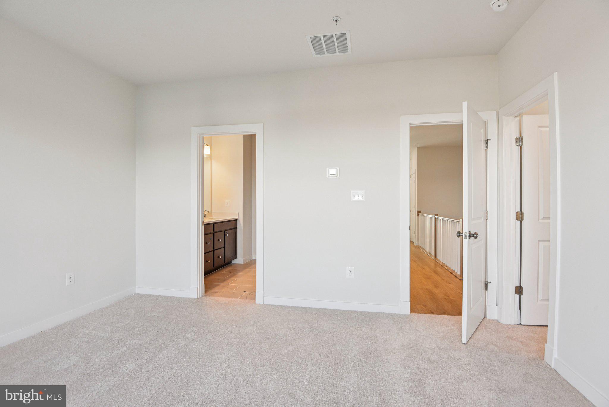 MELFORD TOWN CENTER - Residential