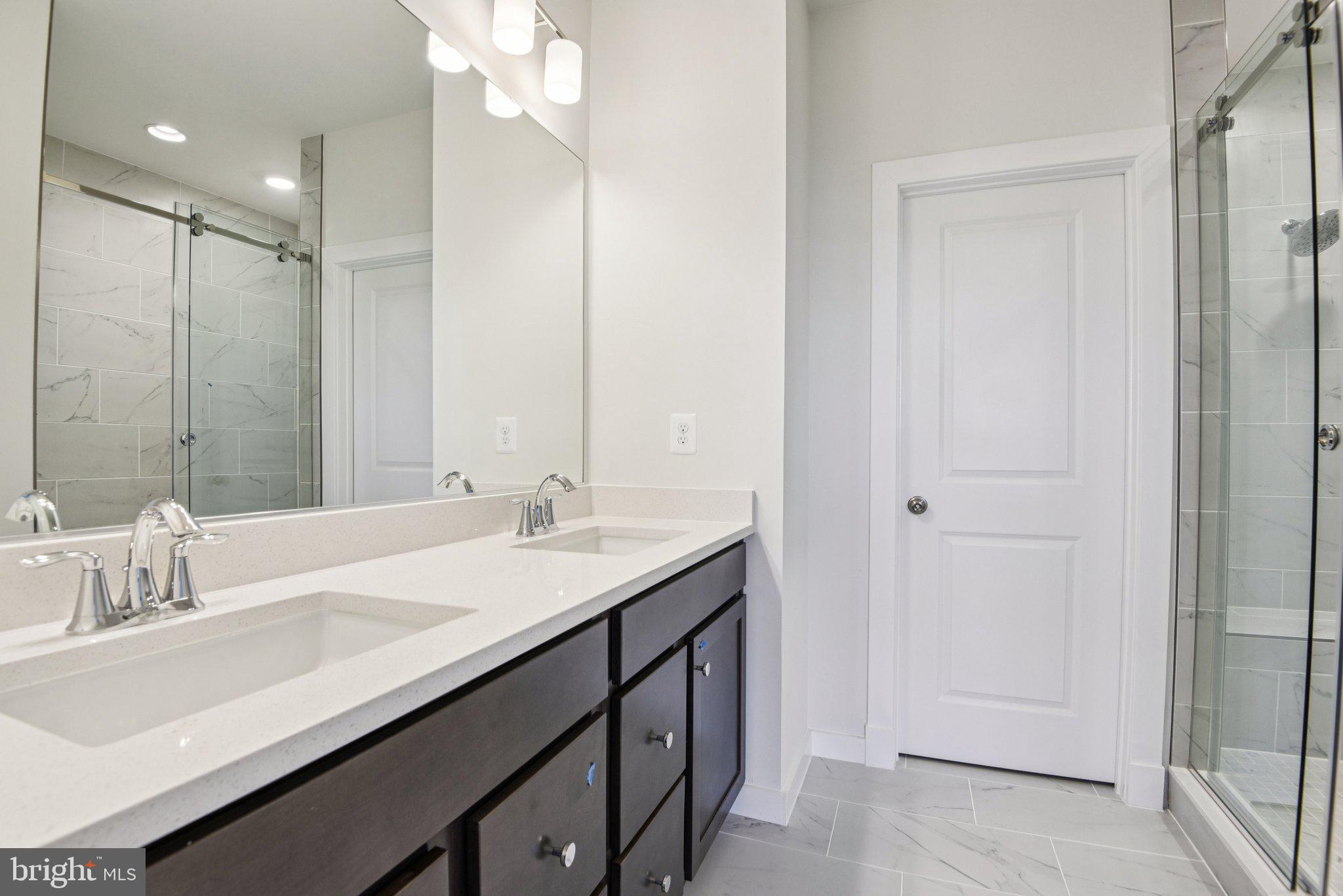 MELFORD TOWN CENTER - Residential