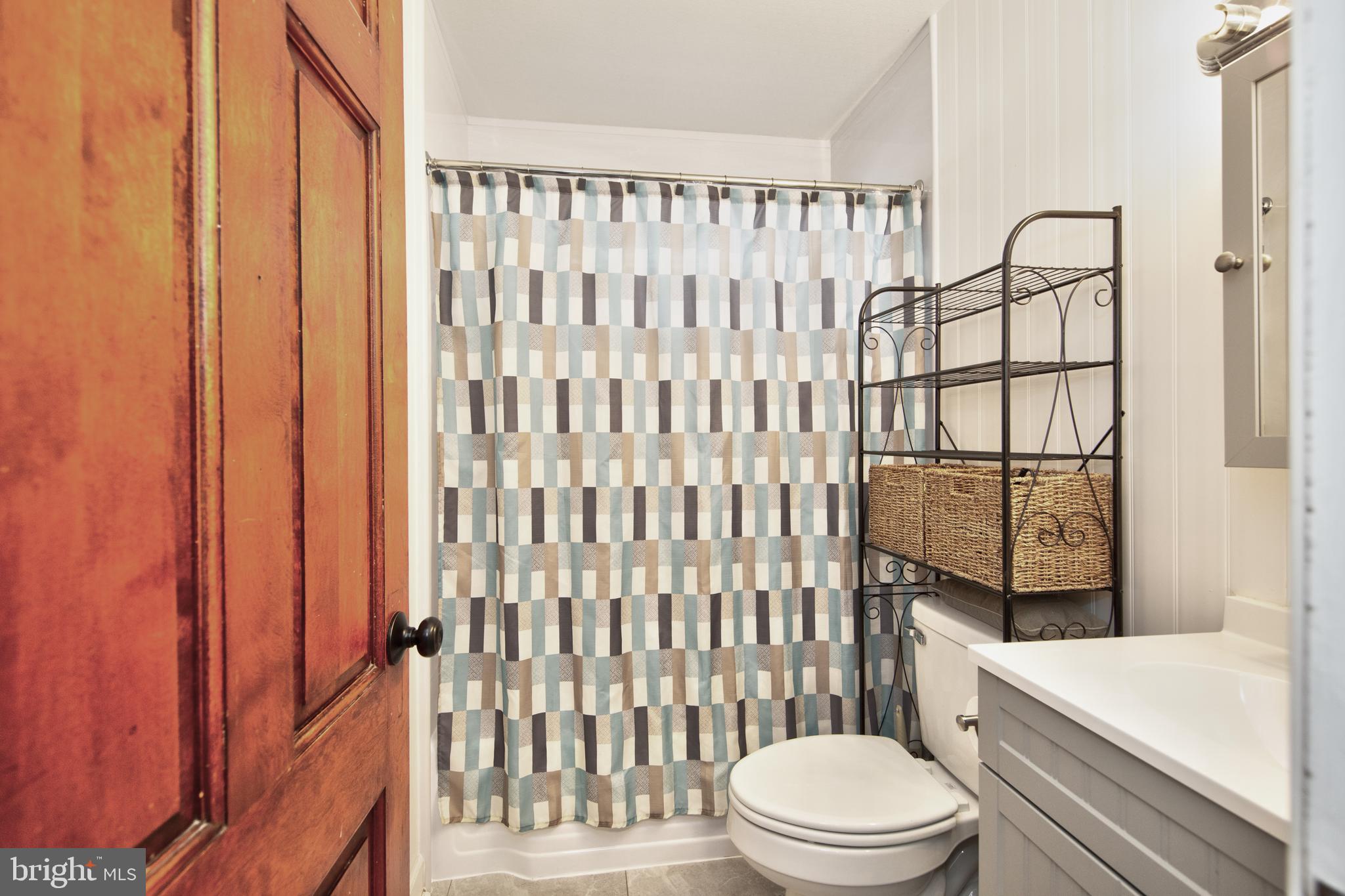 SUBURBIA - Residential