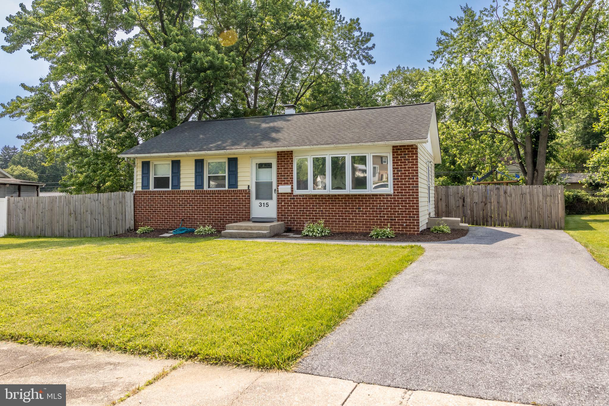 SUBURBIA - Residential