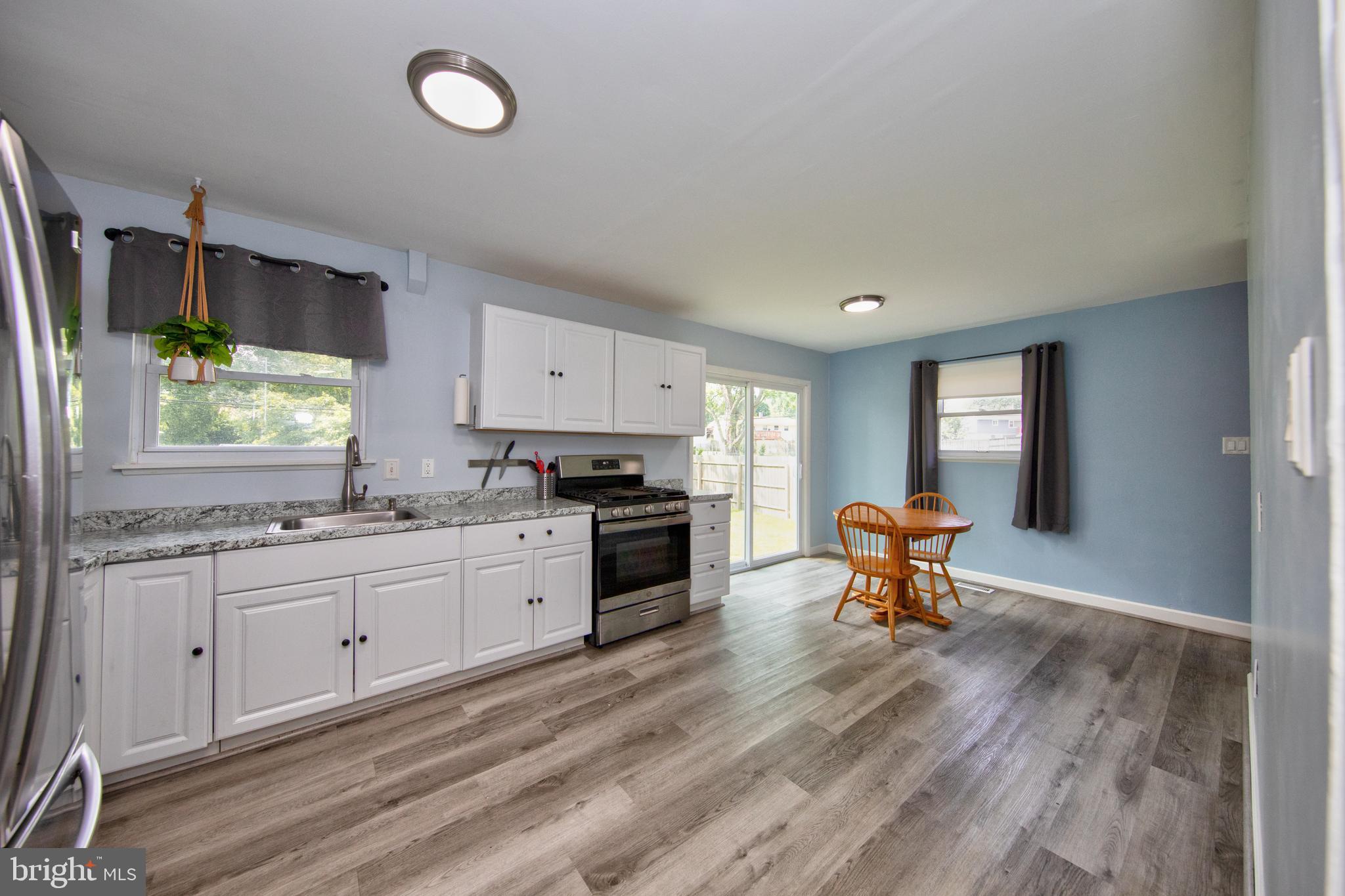 SUBURBIA - Residential