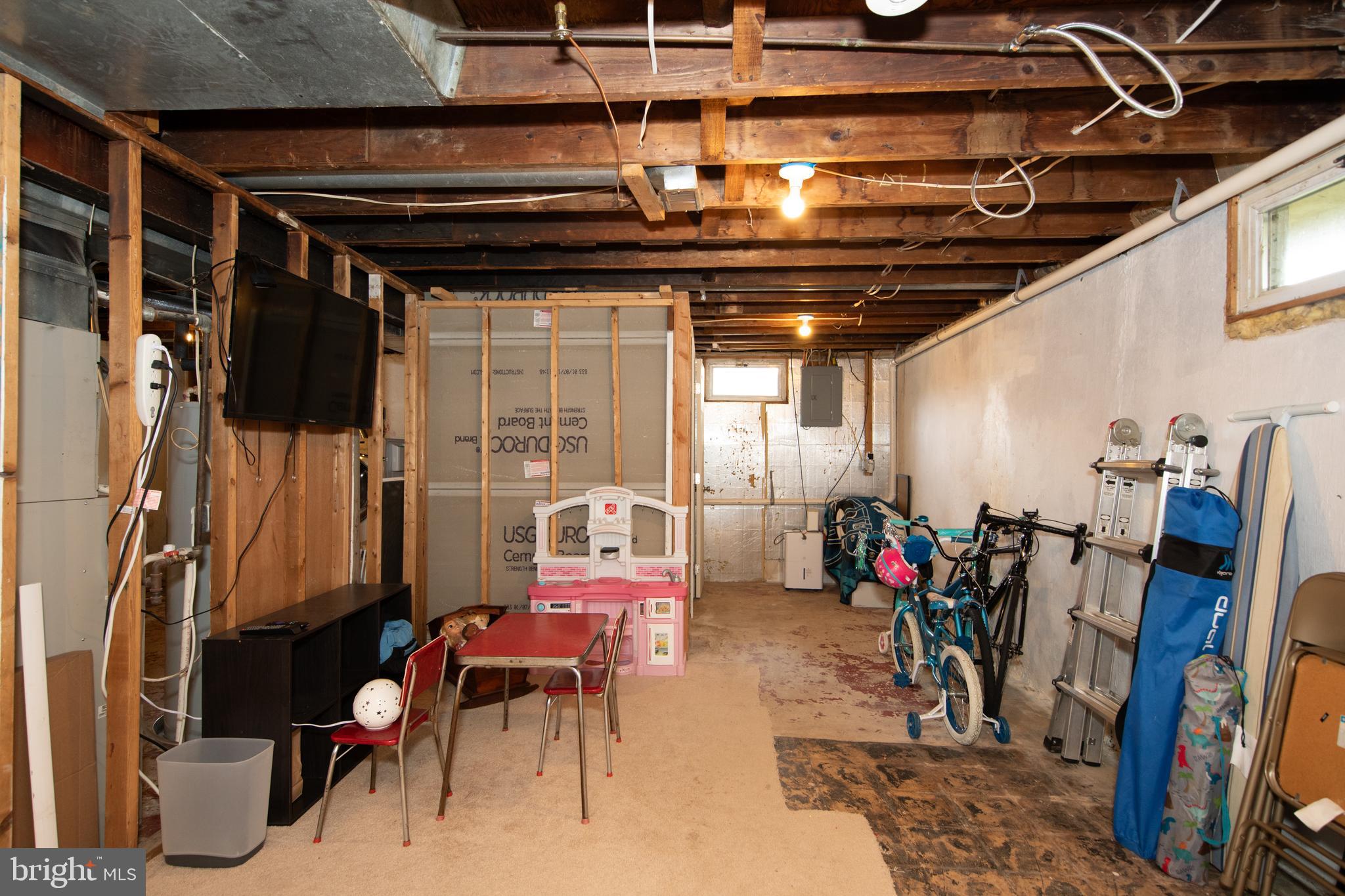 SUBURBIA - Residential