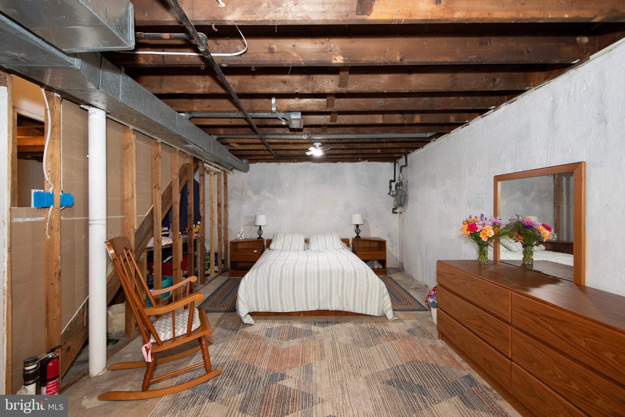 SUBURBIA - Residential