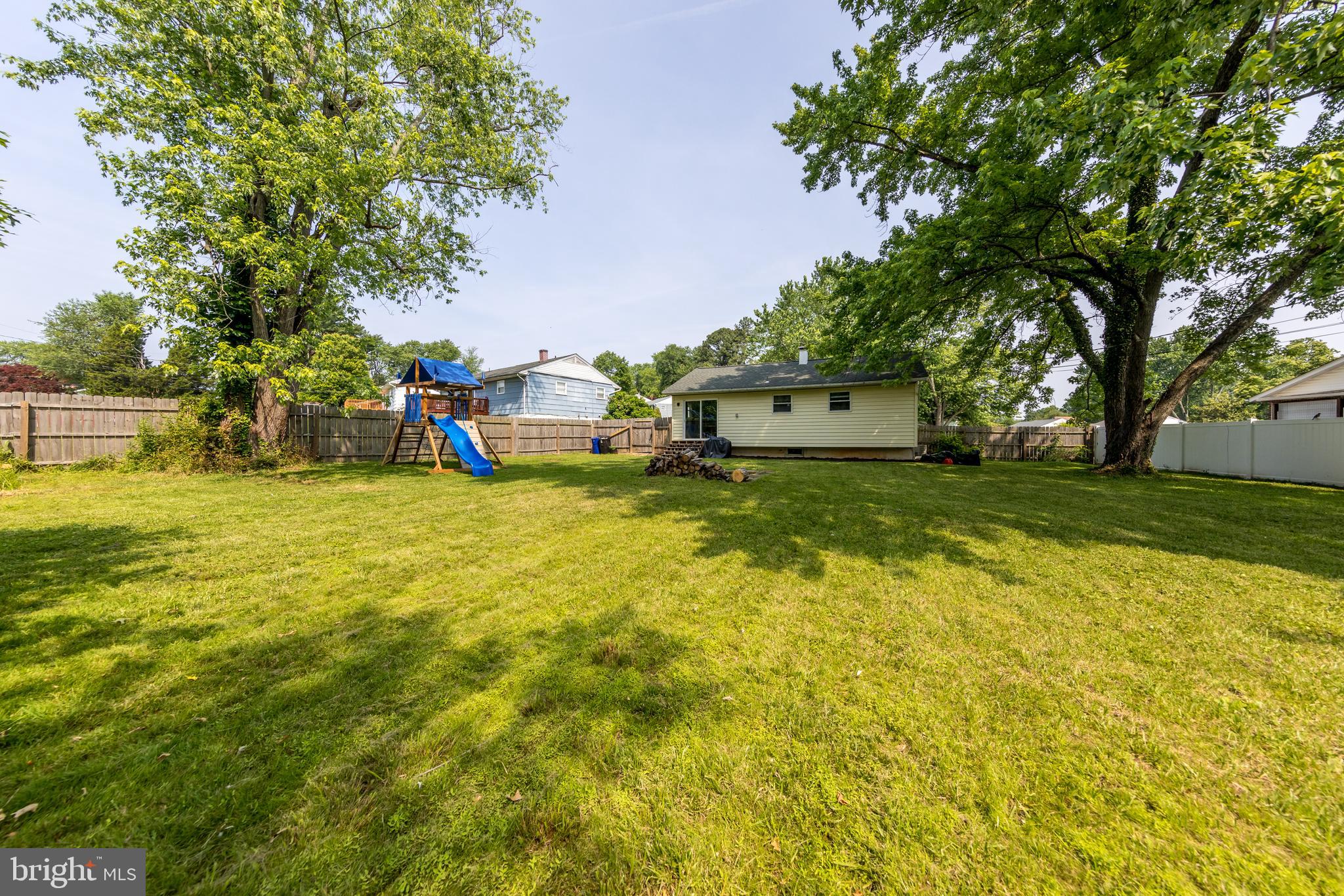 SUBURBIA - Residential