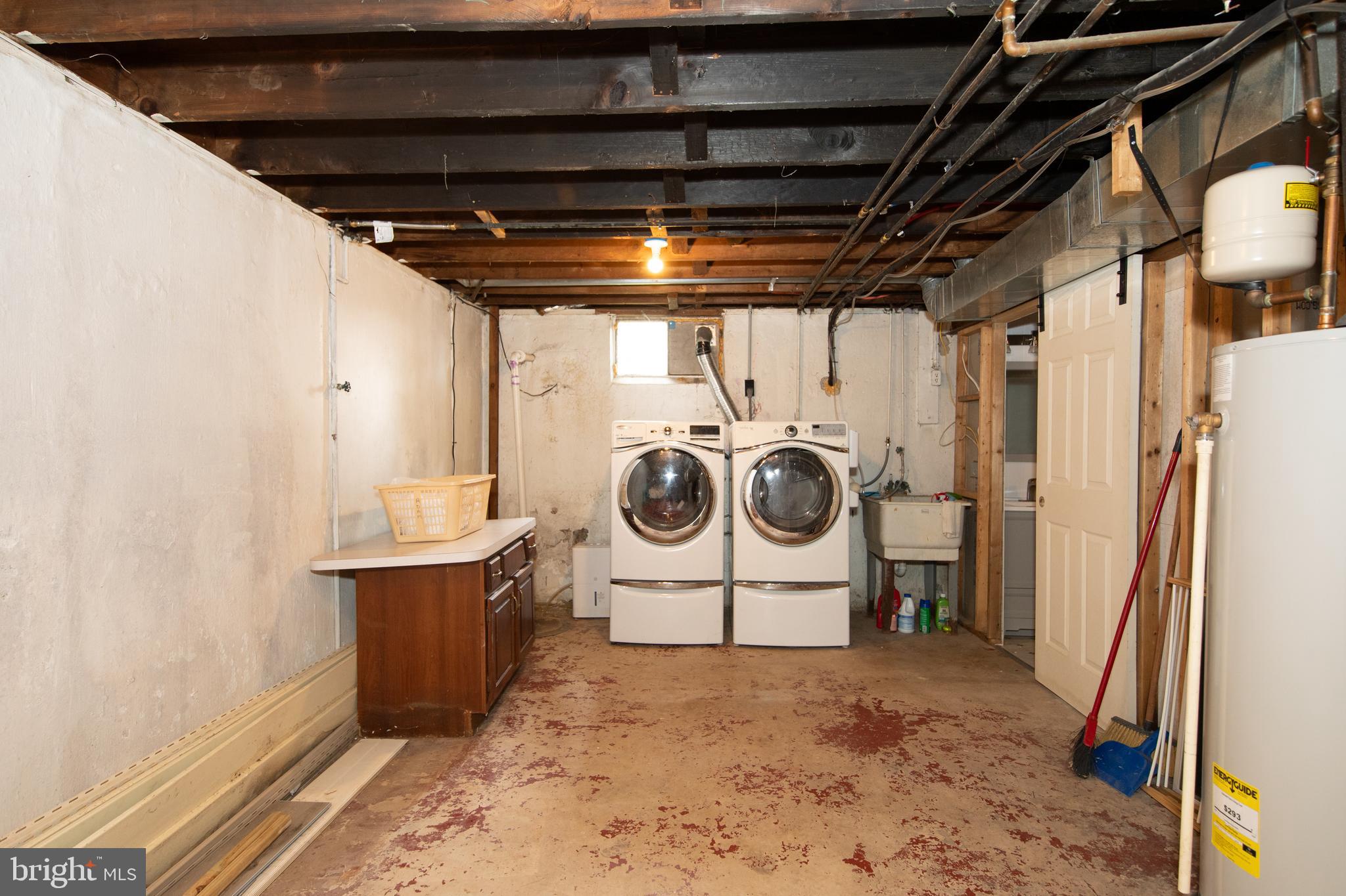 SUBURBIA - Residential