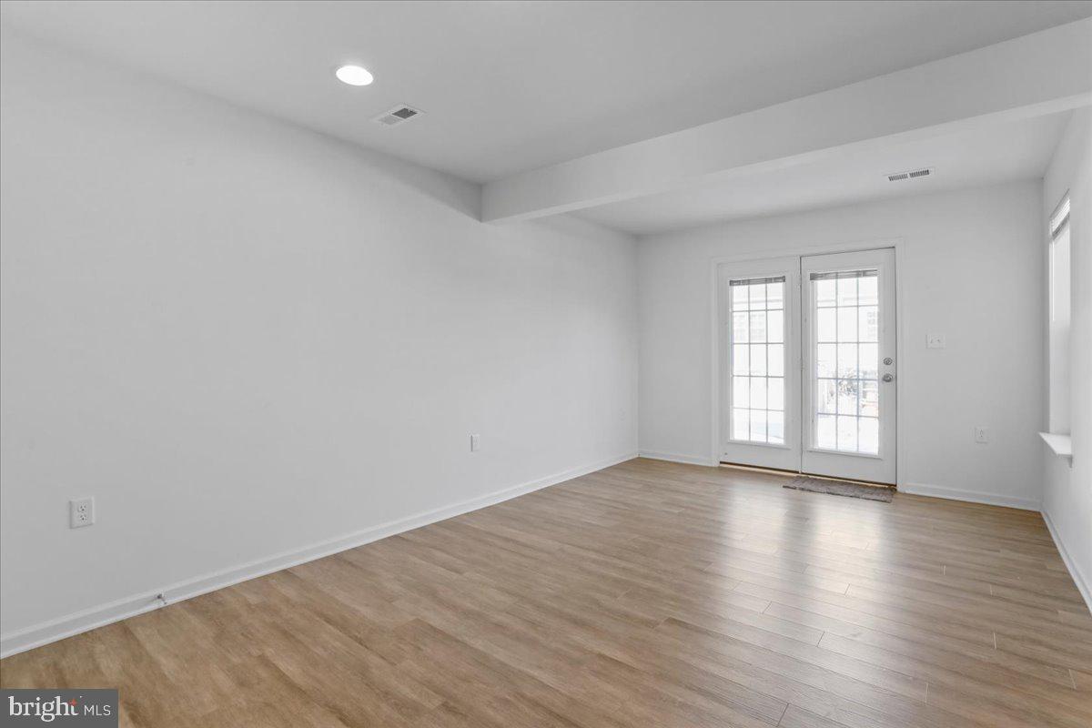 ARCHERS ROCK - Residential