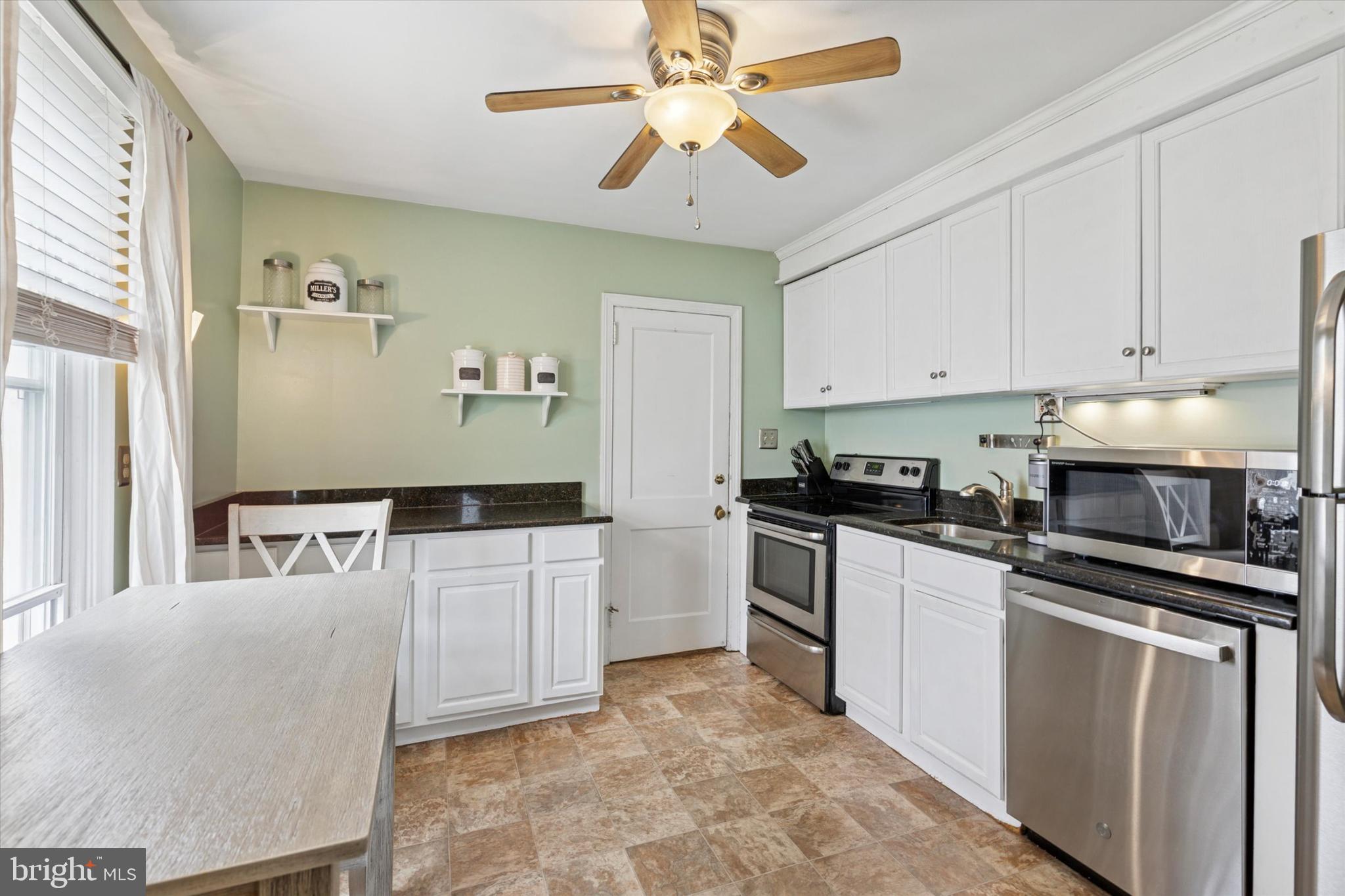 LANSDALE - Residential