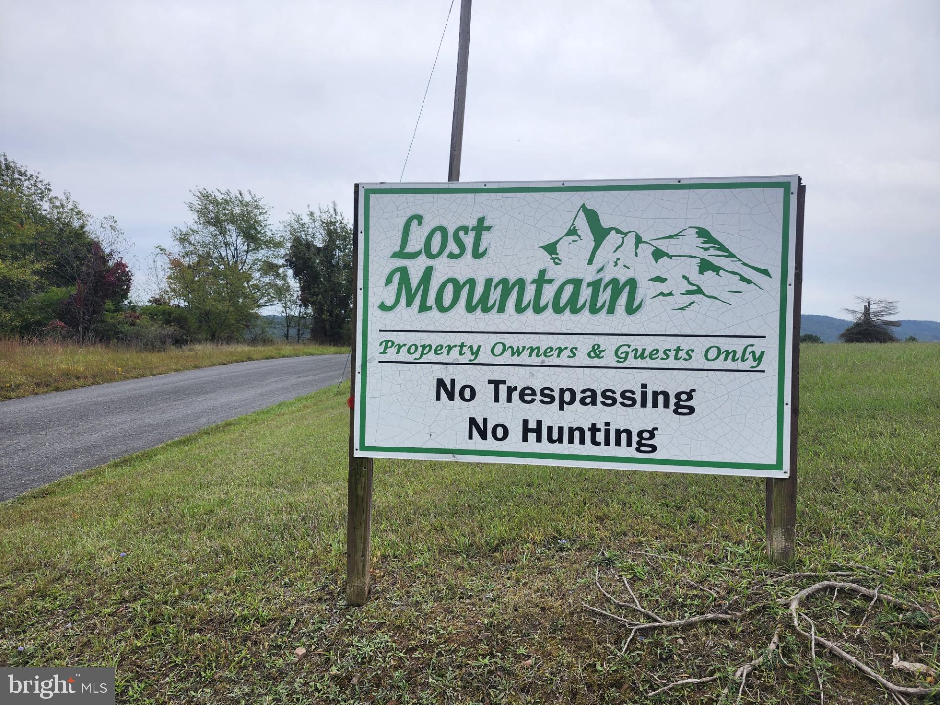 LOST MOUNTAIN - Land