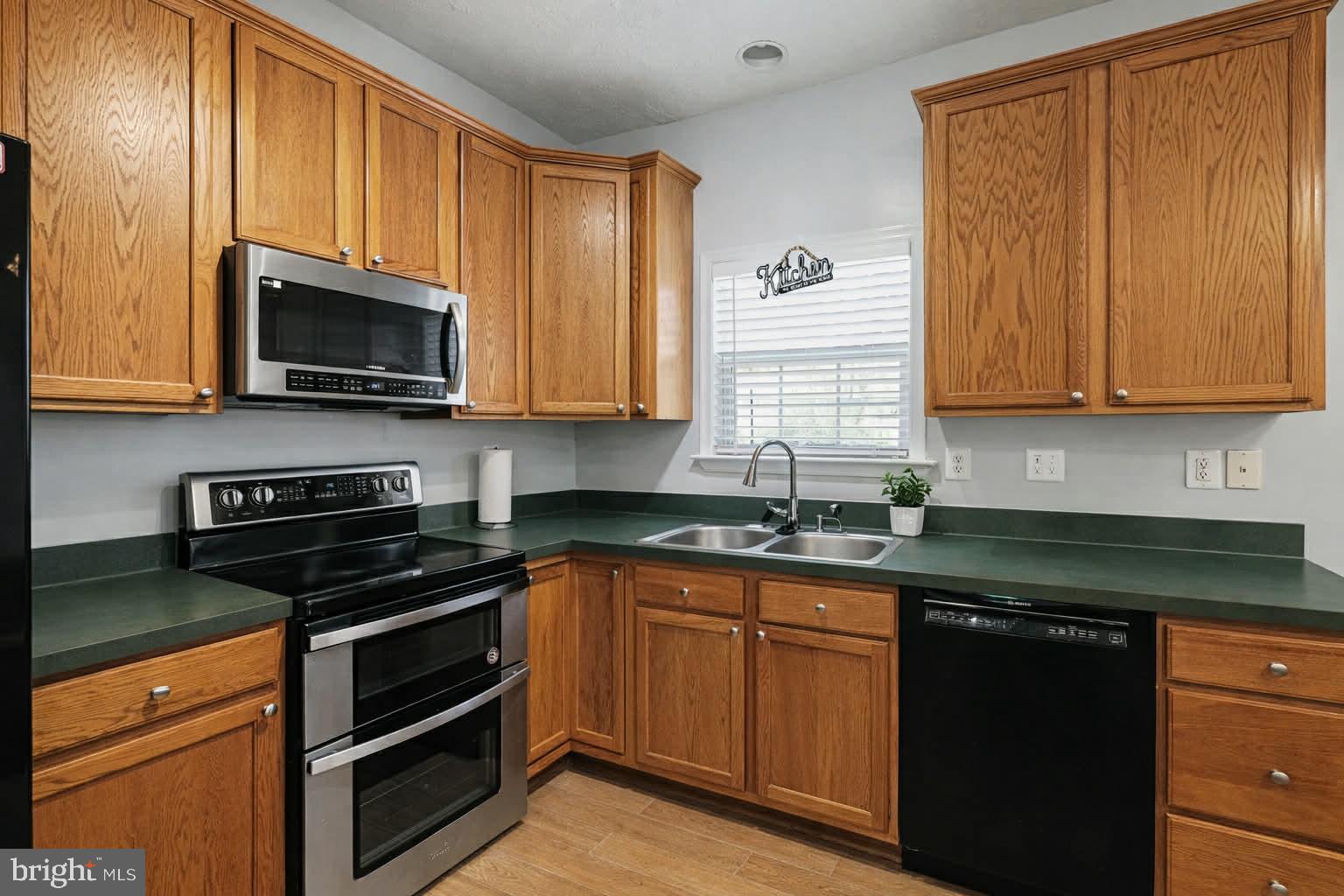 LAKE LAND OR - Residential