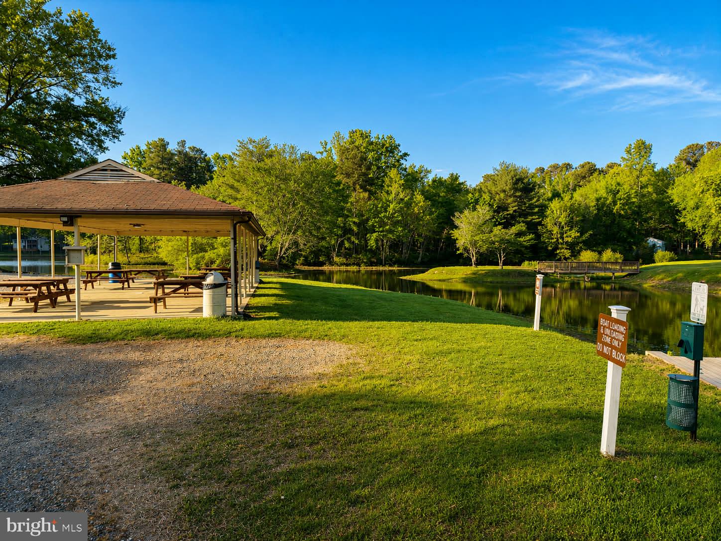 LAKE LAND OR - Residential
