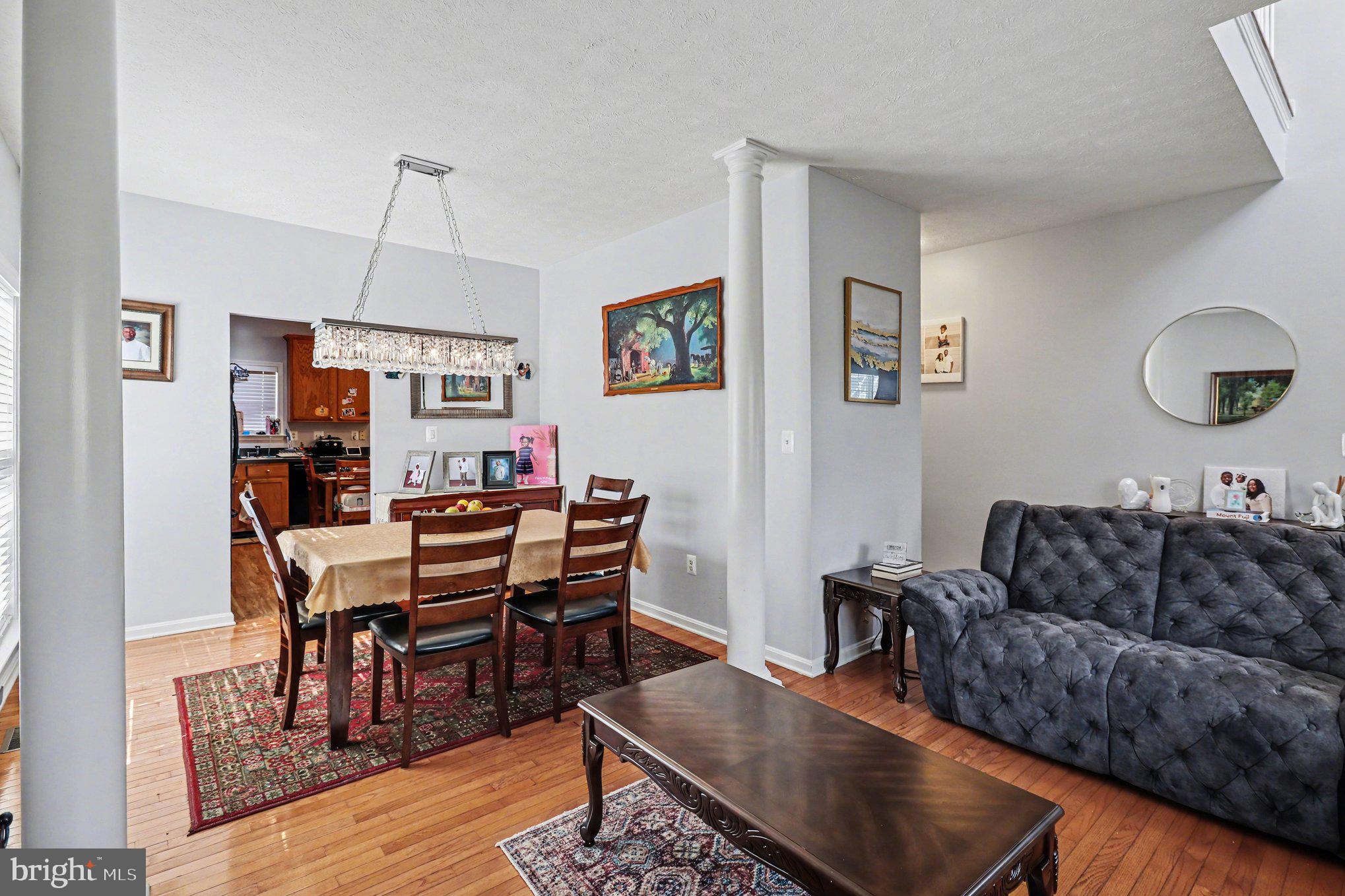 LAKE LAND OR - Residential