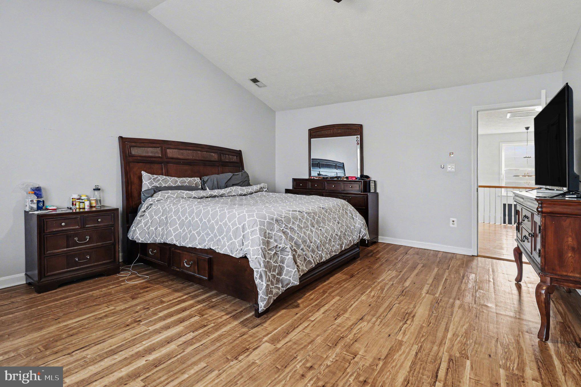 LAKE LAND OR - Residential