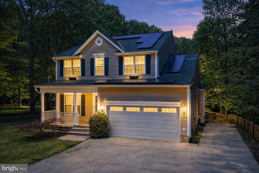 5BR | 4BA | 0.48 AC | Waterfront w/ Dock | New Solar (2025)| New Roof (2025) | In-Law Suite Potential (Electric and water hookups)

Spacious 5-bedroom, 4-bath waterfront home situated on 0.48 acres with private dock. Fish or canoe directly from your backyard. Open floor plan with hardwood, tile, cork, and luxury vinyl plank flooring throughout. New roof and solar panels. Dual-zone heating and air.

Large primary suite with remodeled bath featuring jacuzzi whirlpool and Japanese soaking tub. Basement configured for in-law suite potential – plumbed and wired for kitchenette, plus oversized bathroom with soaking tub and separate shower.

Exterior features include huge back deck, rainproof covered patio under deck, fully fenced yard, exotic fruit trees, large concrete driveway, multiple storage sheds, and spacious garage.

Waterfront living with space, flexibility, and modern updates. Must see.

Residents enjoy an exceptional array of neighborhood amenities designed to support an active and engaging lifestyle. Community features include swimming pools, a fully equipped fitness center, basketball courts, tennis and pickleball courts, private boating docks, community beaches, and designated fishing areas. Additional amenities include multiple clubhouses, covered pavilions, a shooting range, archery range, and 24-hour security for added peace of mind. This amenity-rich community offers something for everyone.