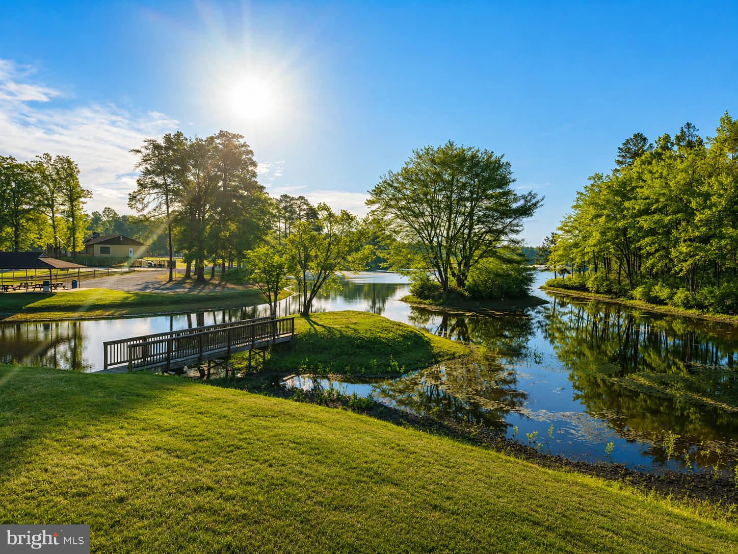 LAKE LAND OR - Residential