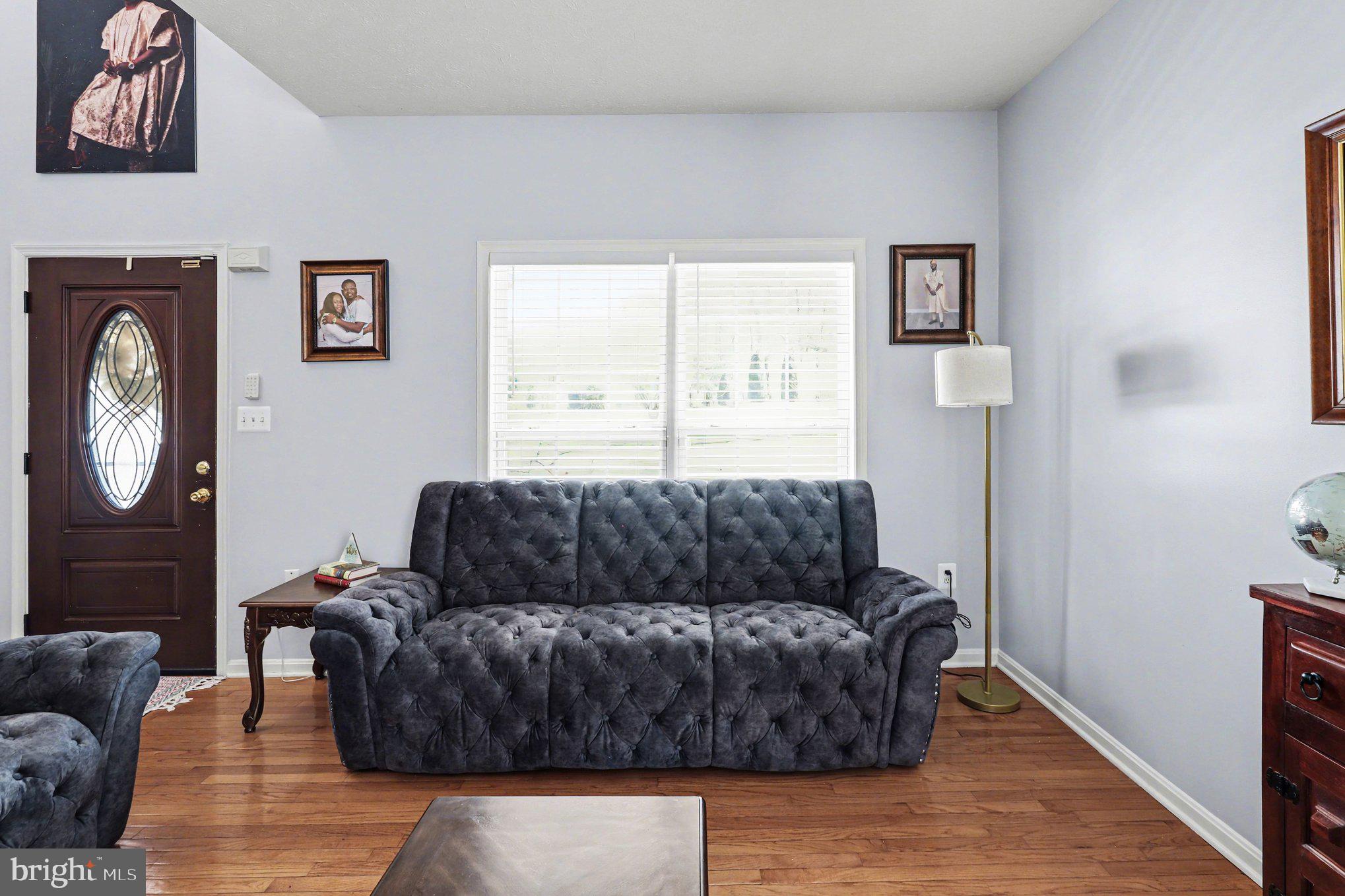 LAKE LAND OR - Residential