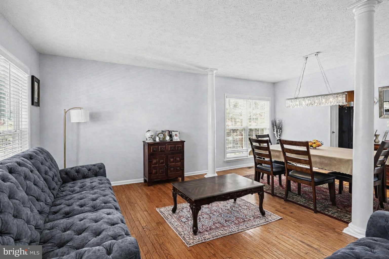 LAKE LAND OR - Residential