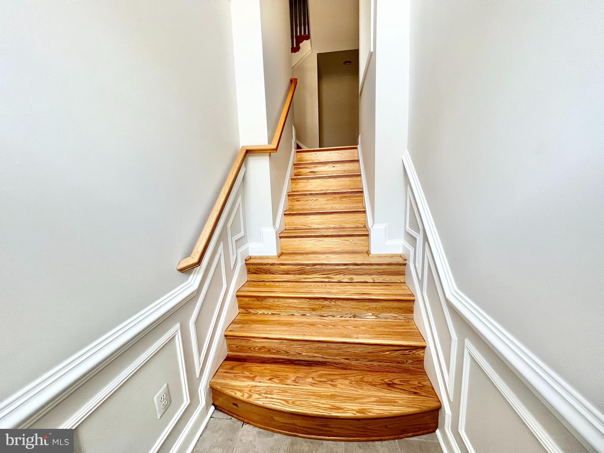 MCLEAN CREST - Residential