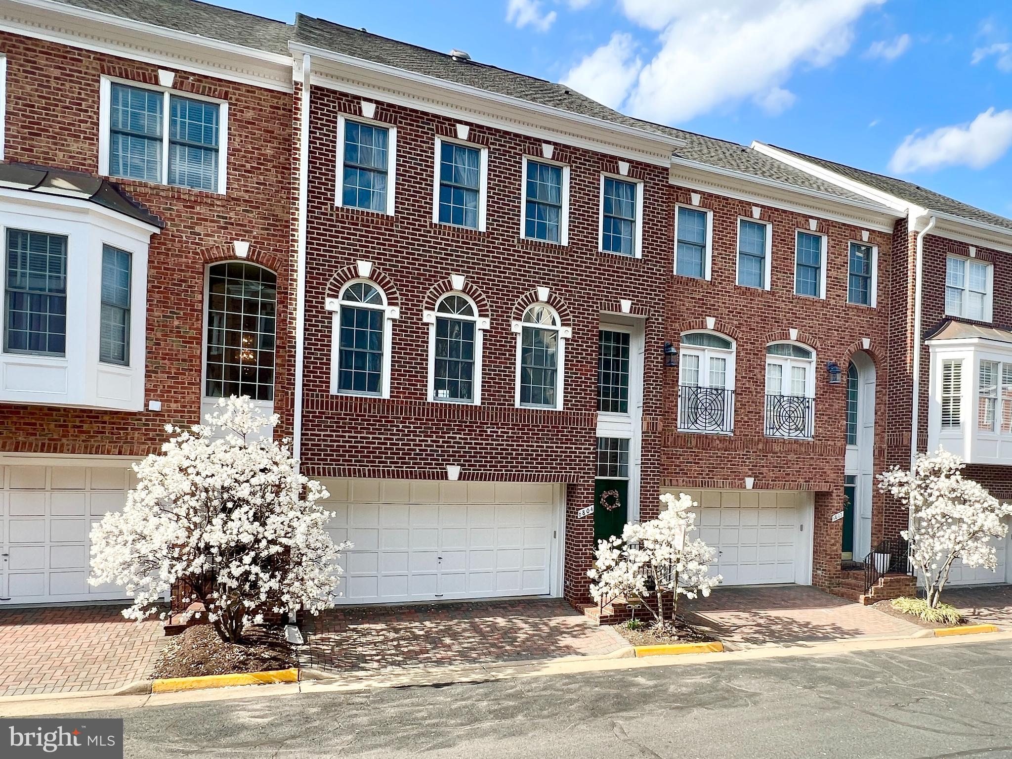 MCLEAN CREST - Residential