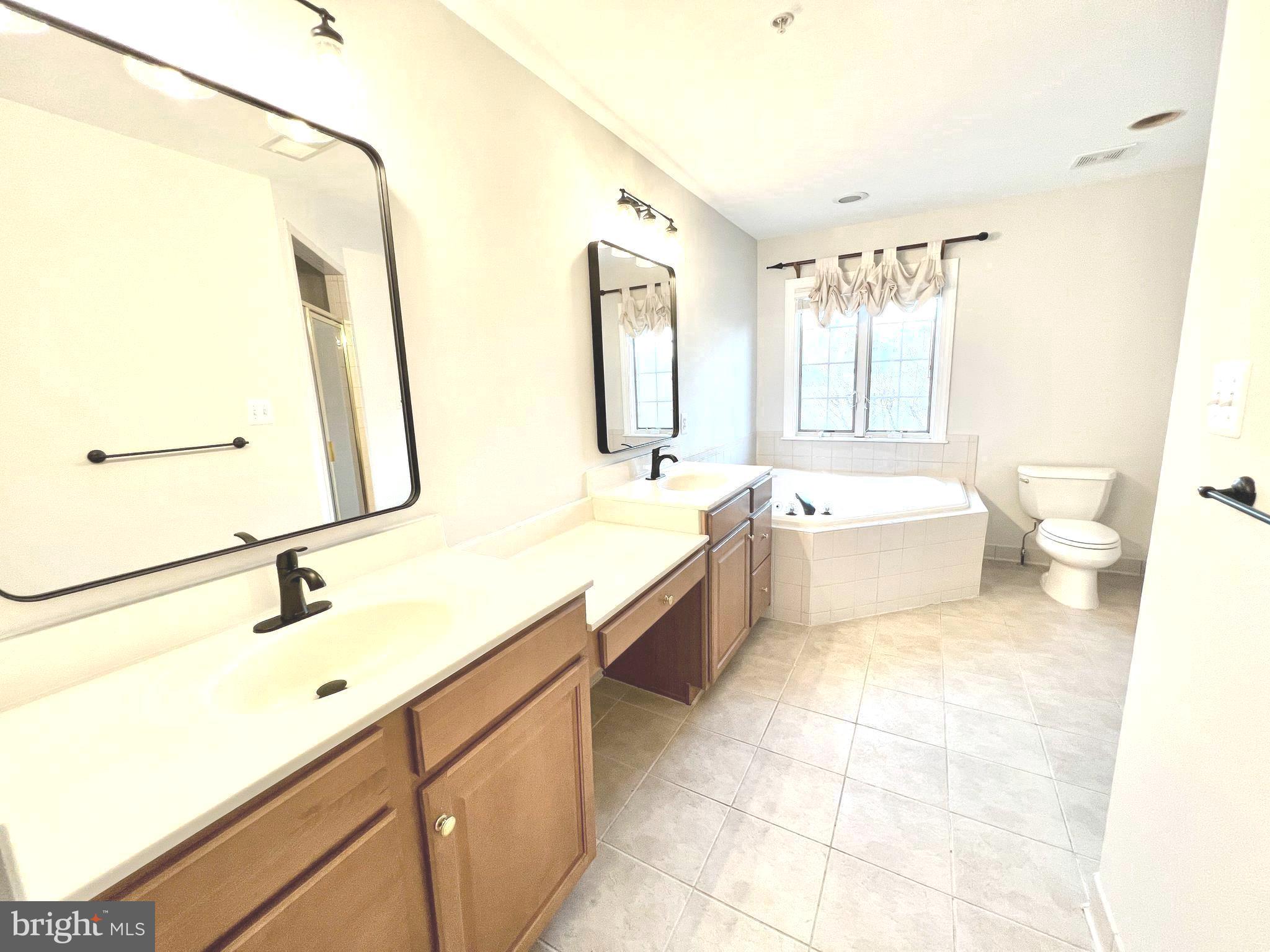 MCLEAN CREST - Residential