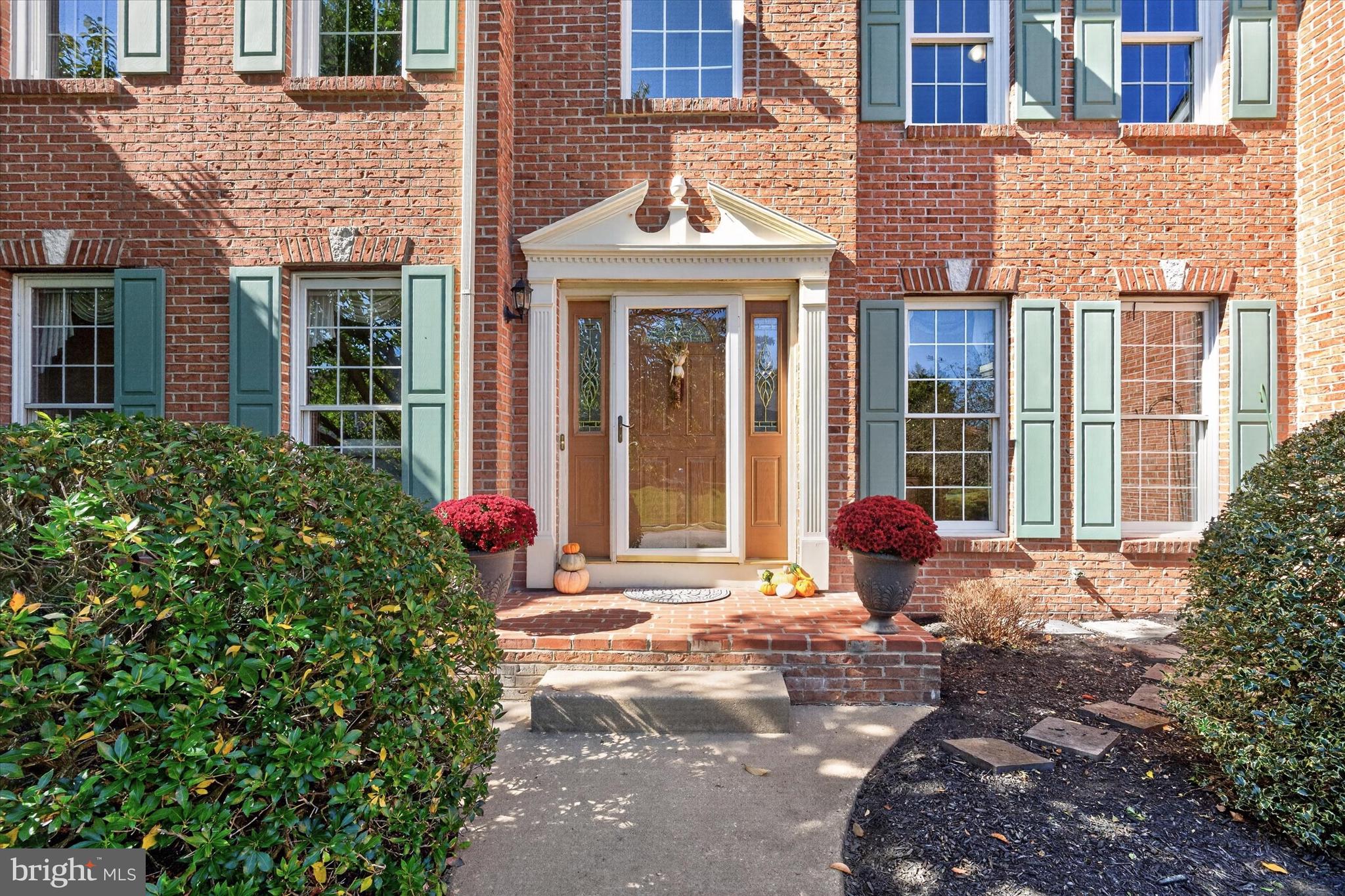 715 REGENCY HILL DRIVE