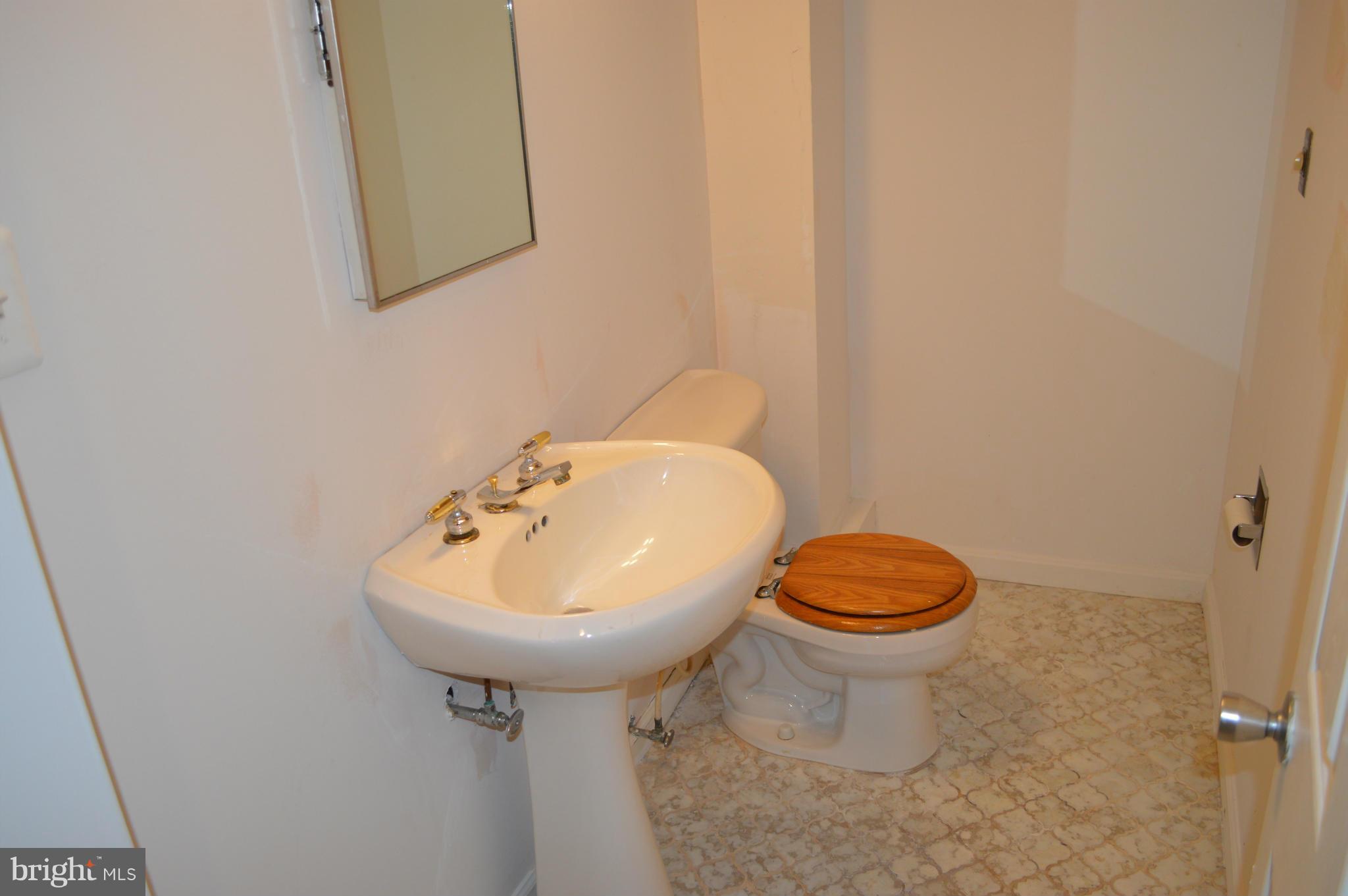 MAYFIELD - Residential