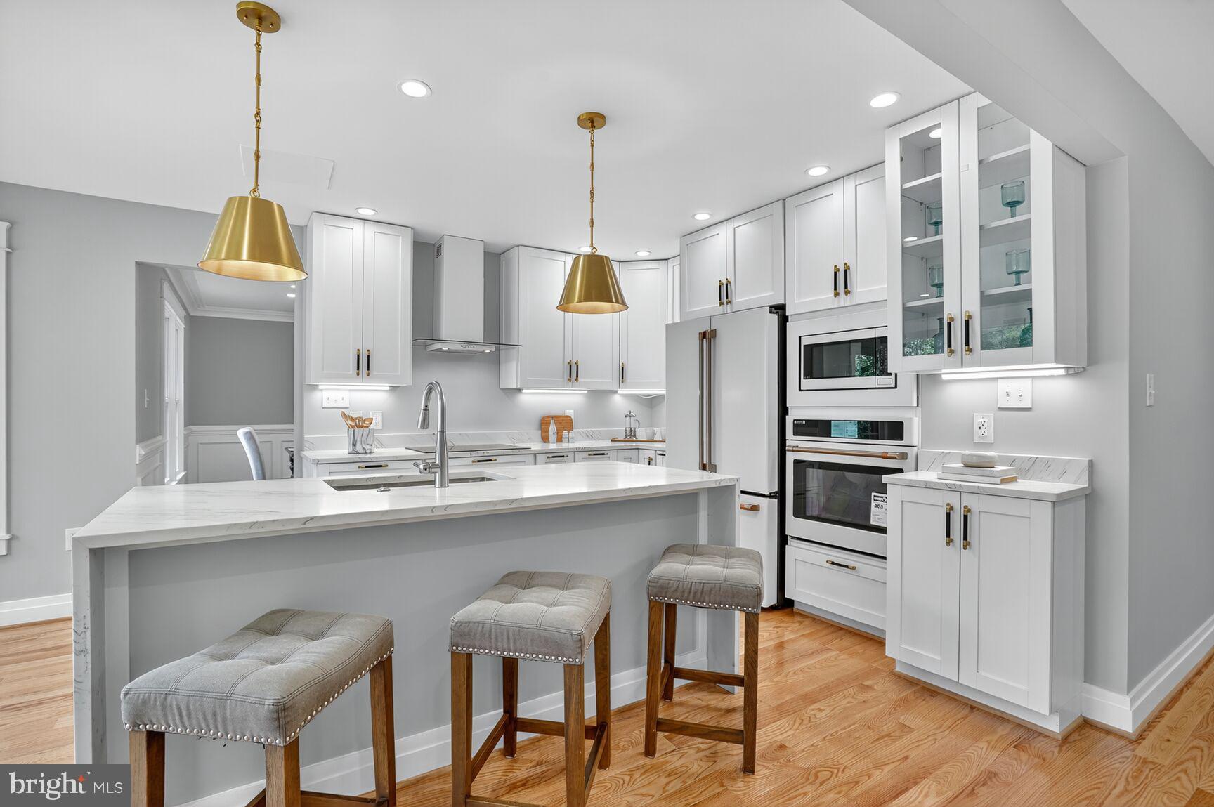 4122 FERRY LANDING ROAD