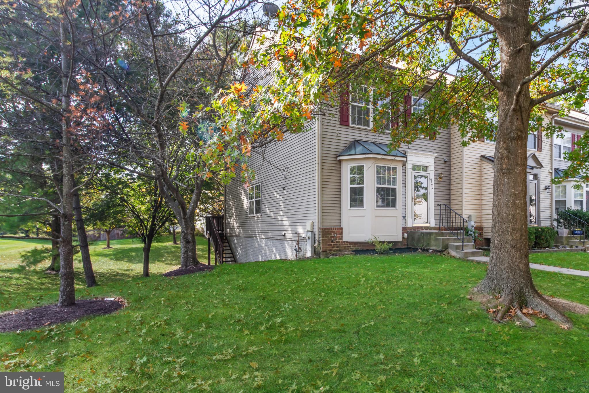 VILLAGE OF LONG REACH - Residential