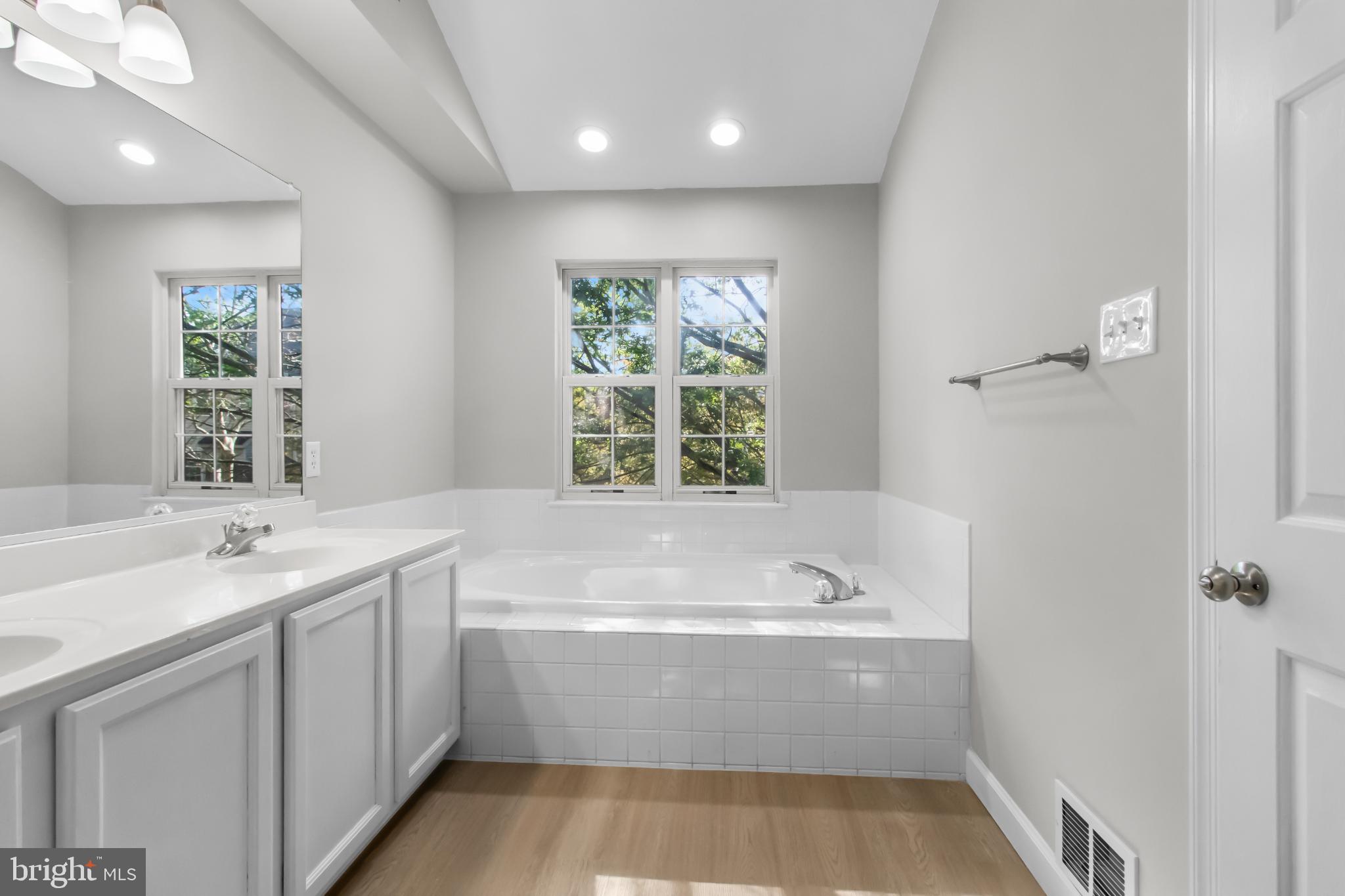 VILLAGE OF LONG REACH - Residential