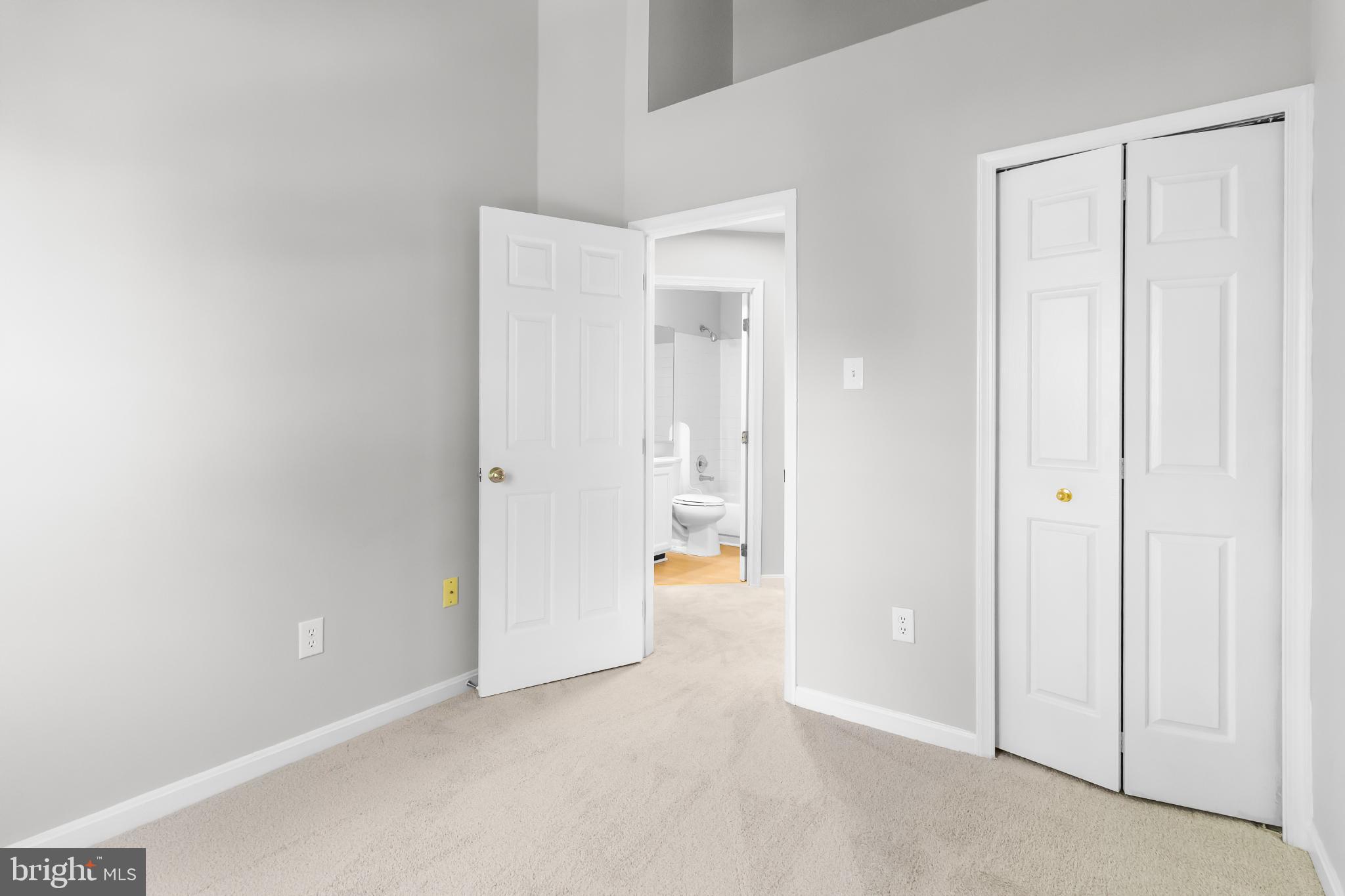 VILLAGE OF LONG REACH - Residential