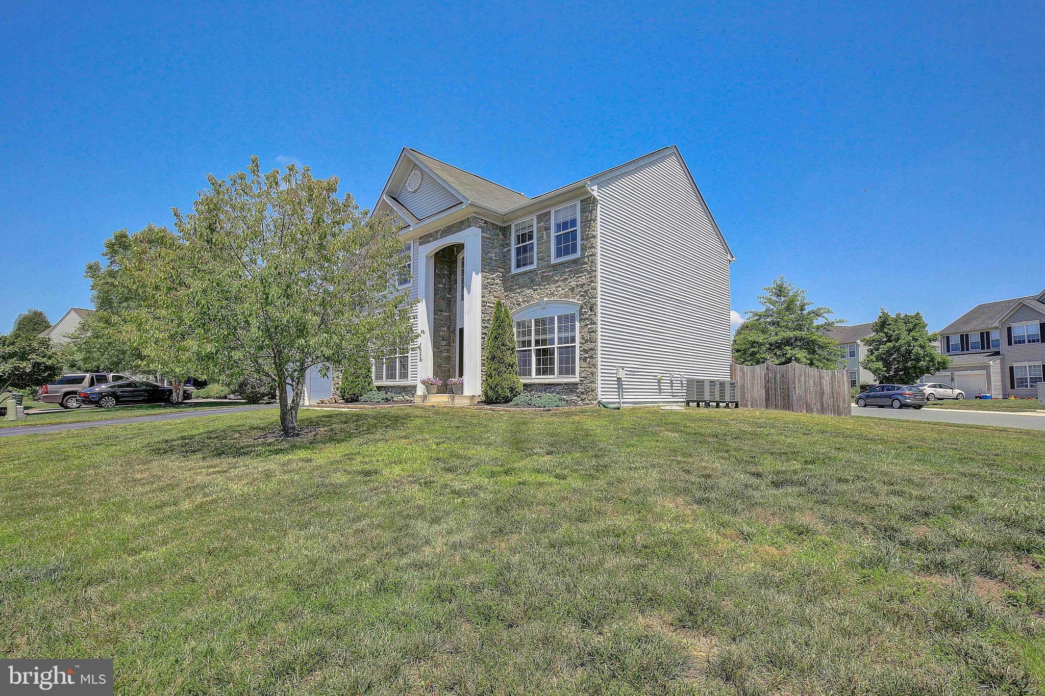 NORTH BROOK - Residential