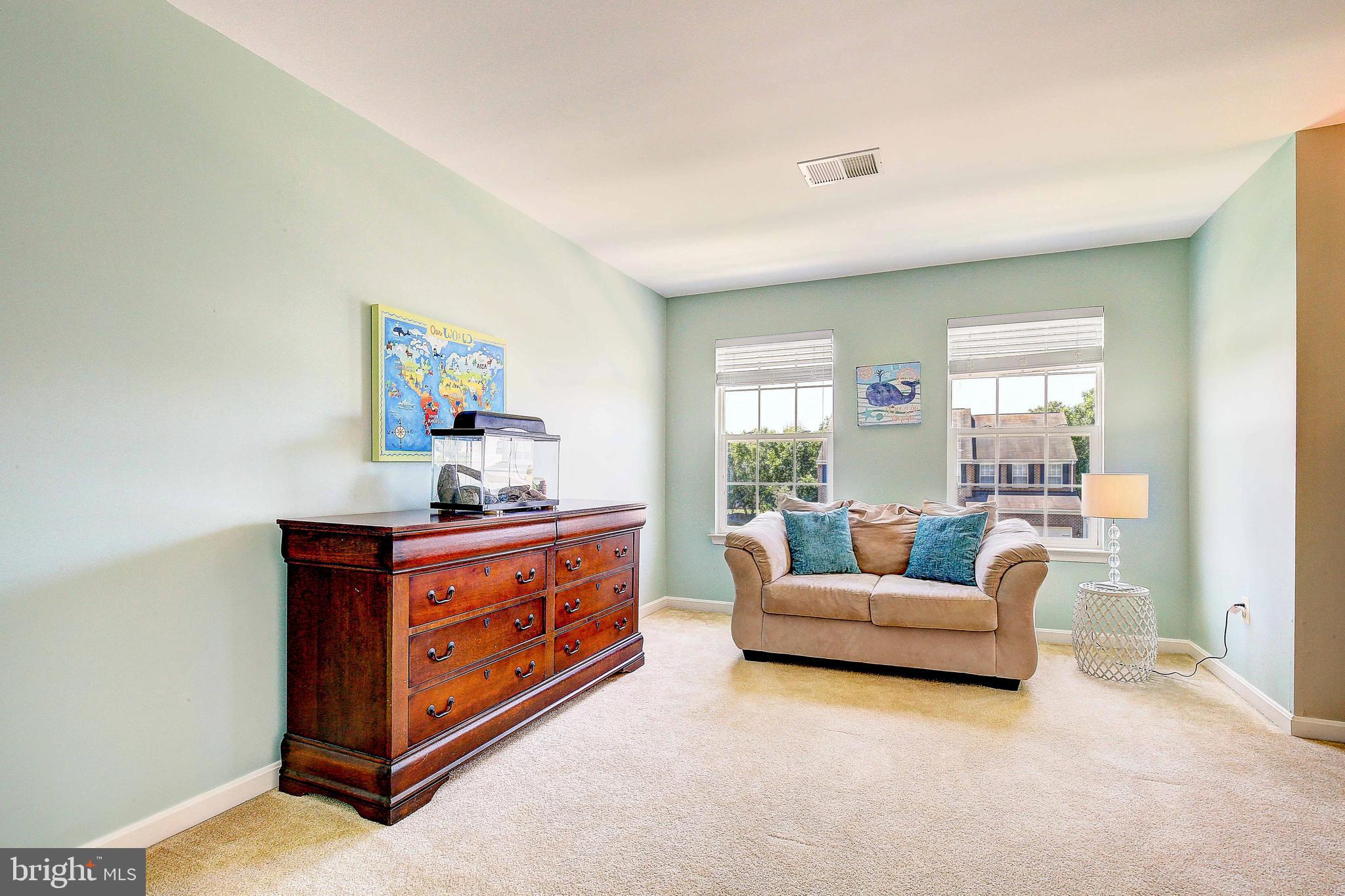 NORTH BROOK - Residential