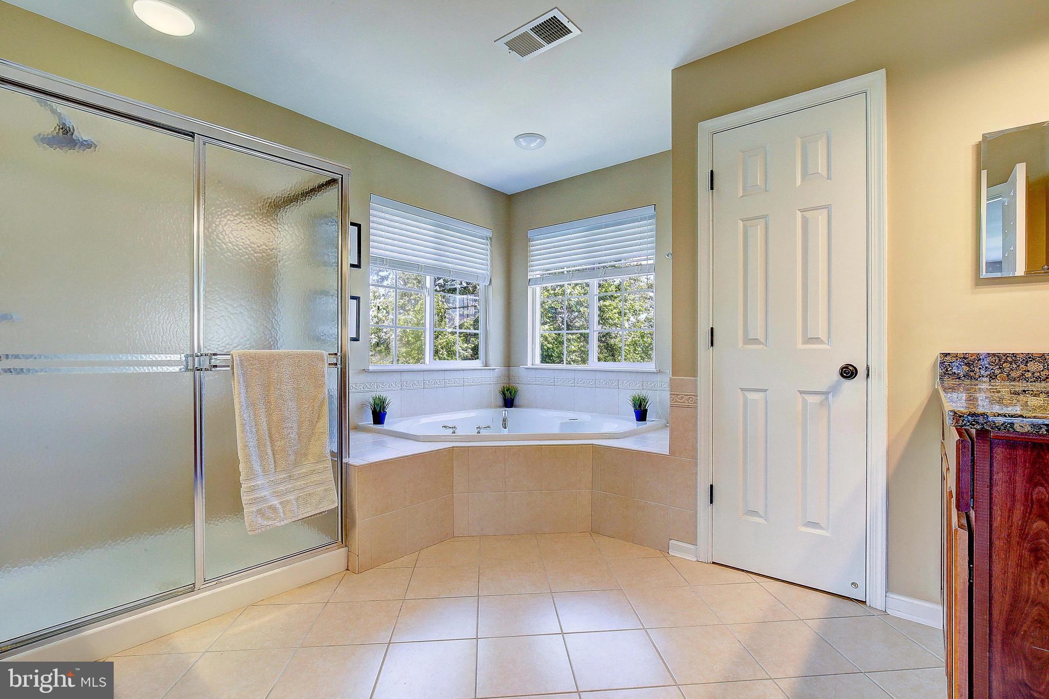 NORTH BROOK - Residential