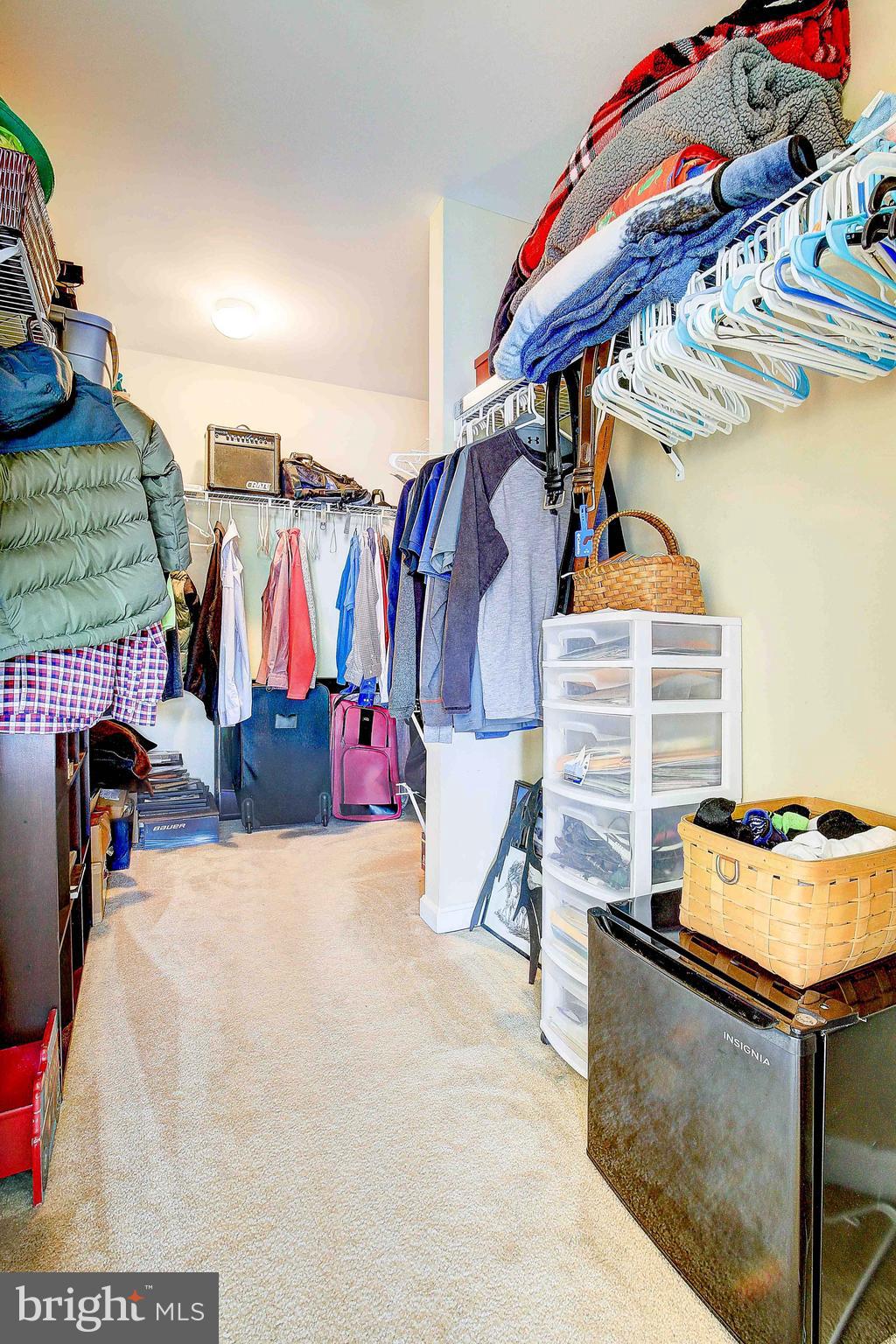 NORTH BROOK - Residential