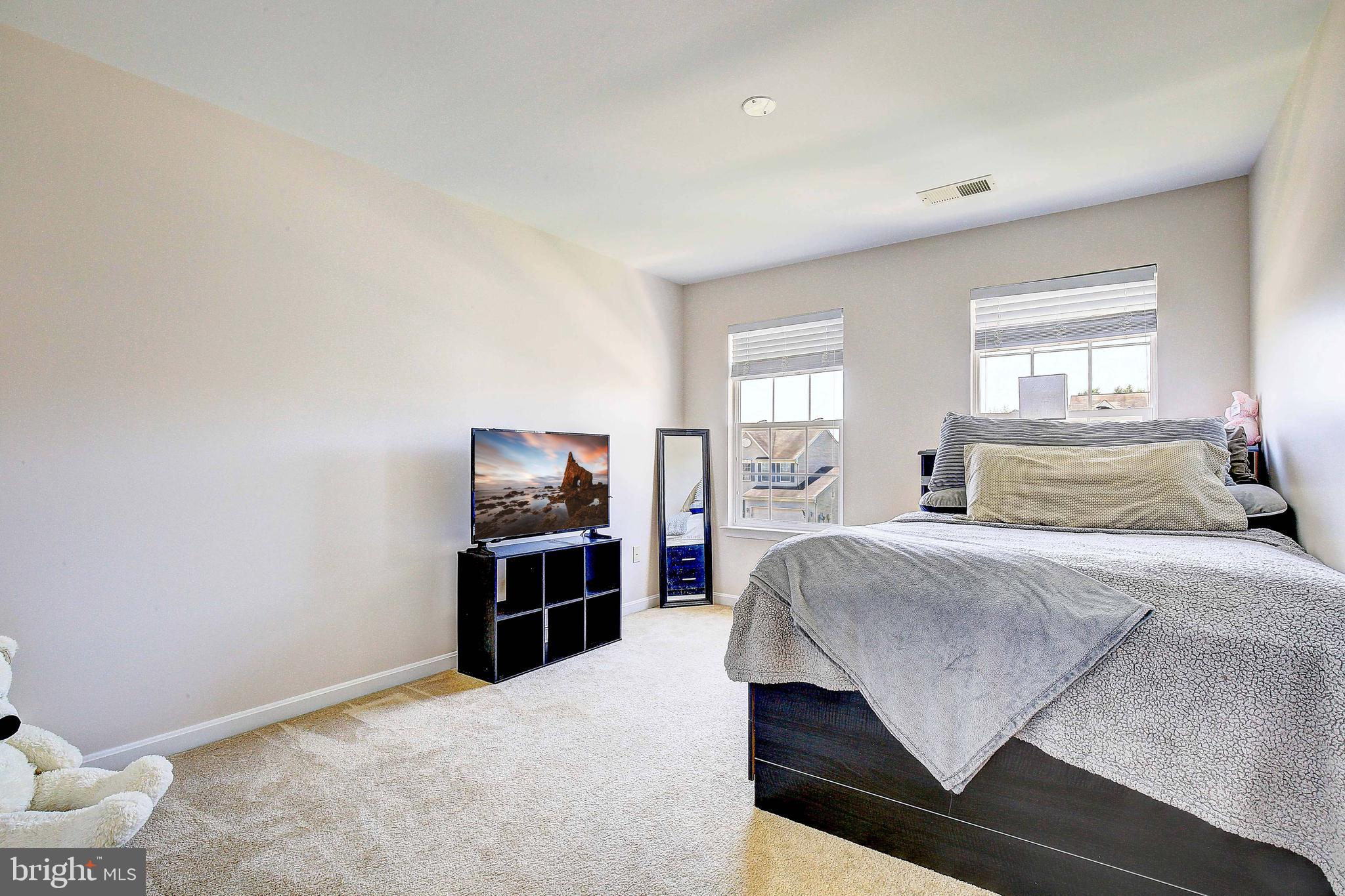 NORTH BROOK - Residential