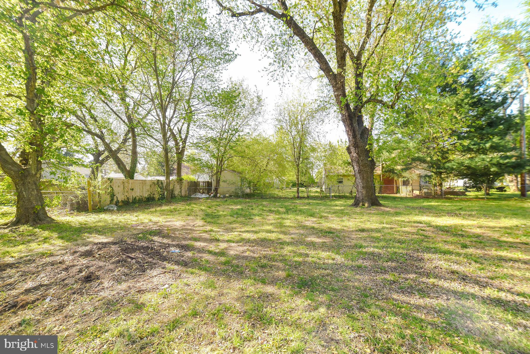 GOLDEN BEACH - Residential