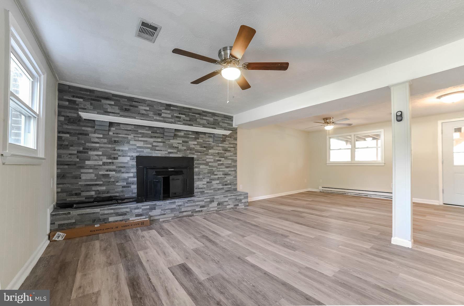 GOLDEN BEACH - Residential