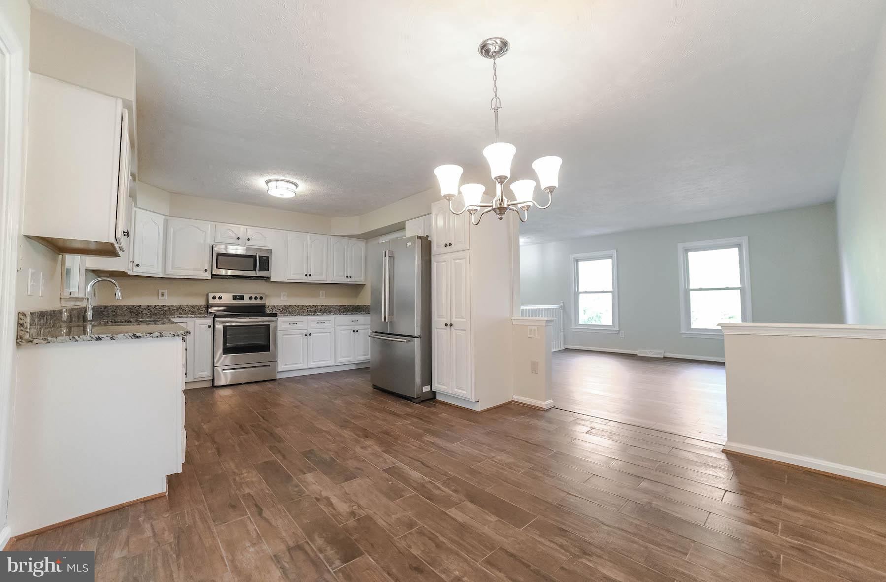 GOLDEN BEACH - Residential