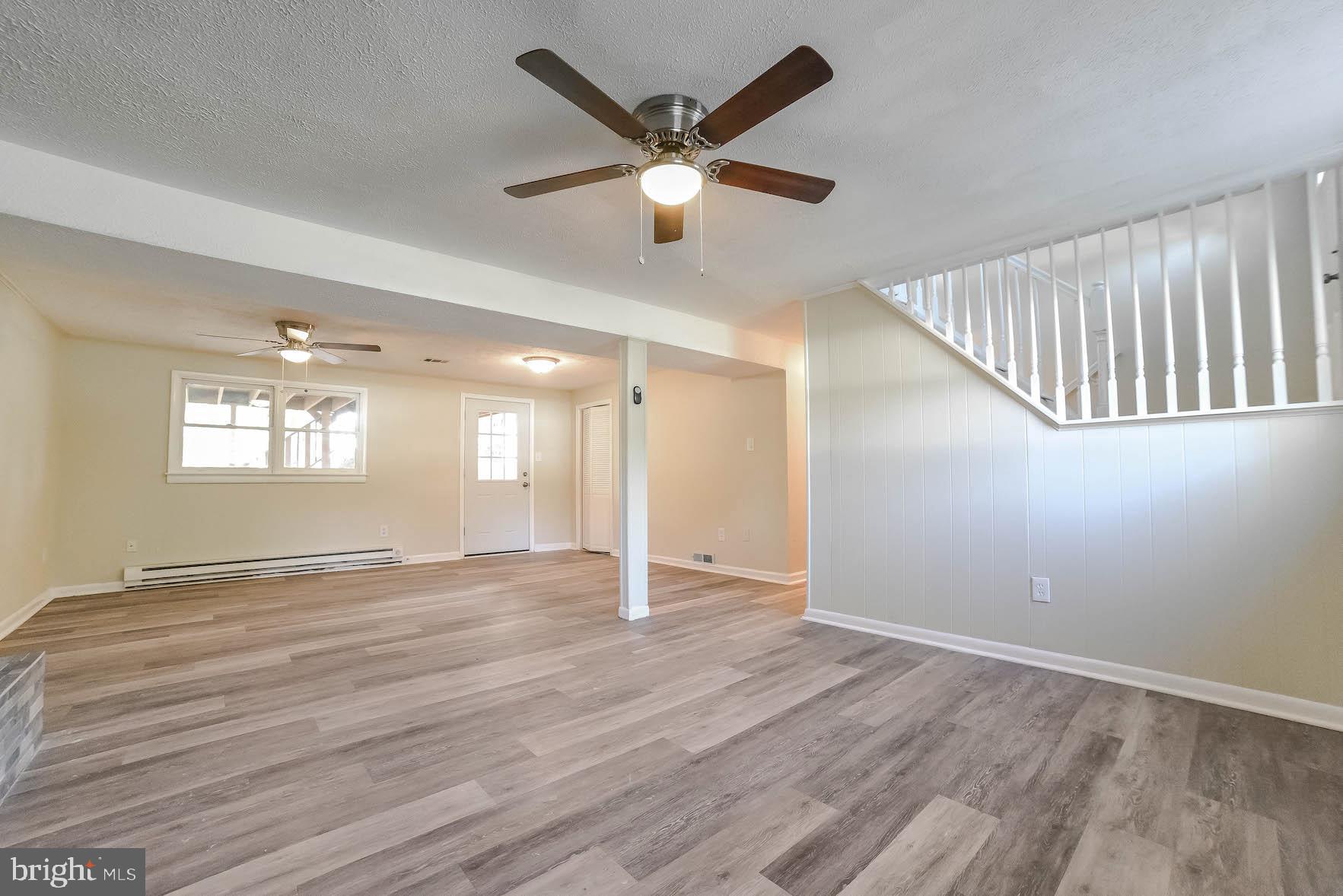 GOLDEN BEACH - Residential