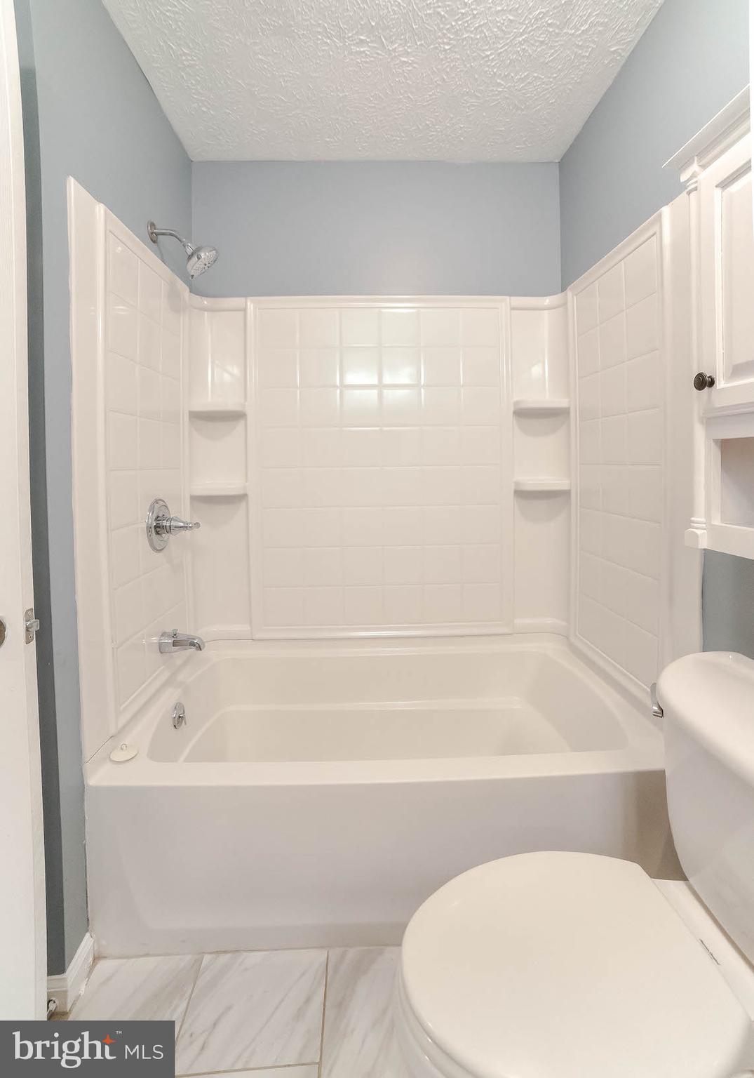 GOLDEN BEACH - Residential